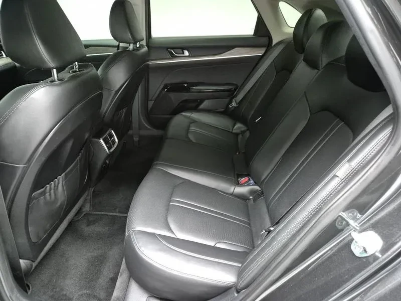 Kia K5 2.0, снимка 16 - Автомобили и джипове - 54263610