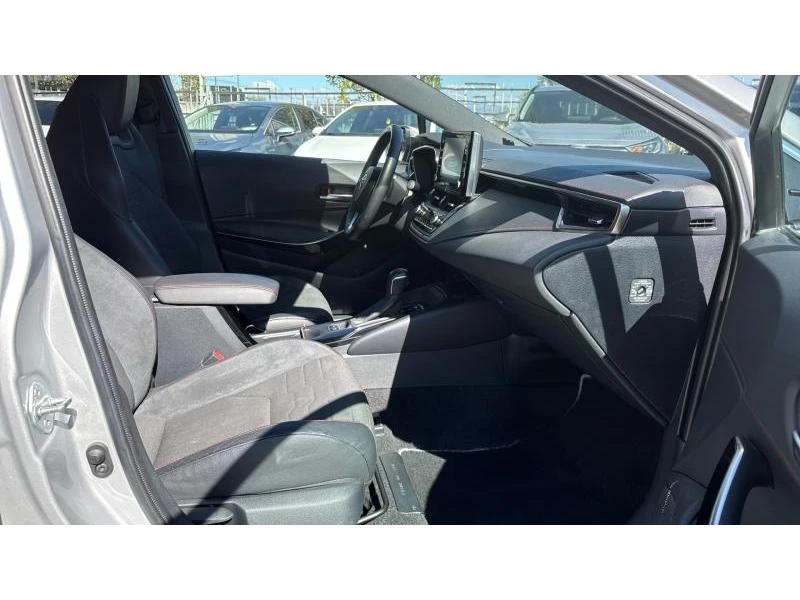Toyota Corolla TS 1.8HSD LUXURY, снимка 6 - Автомобили и джипове - 56354758