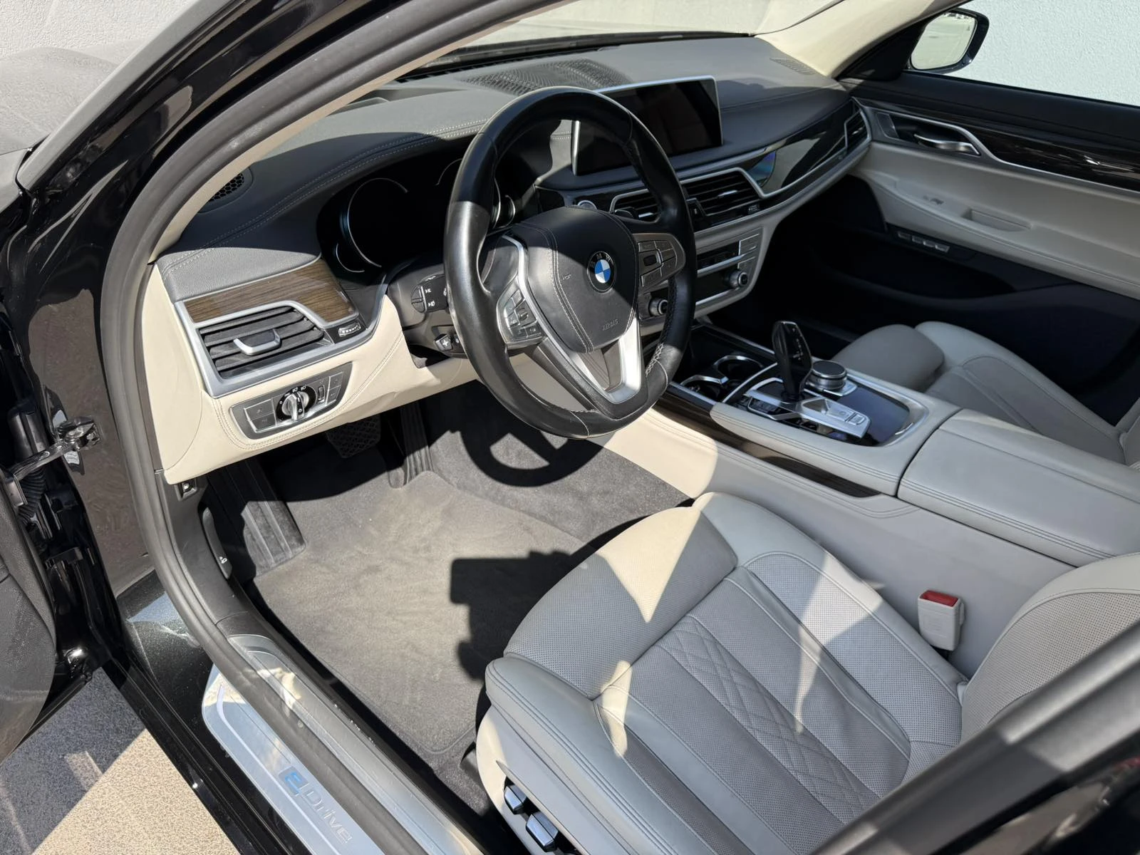 BMW 740 e iPerformance Plug-in Hybrid - изображение 10