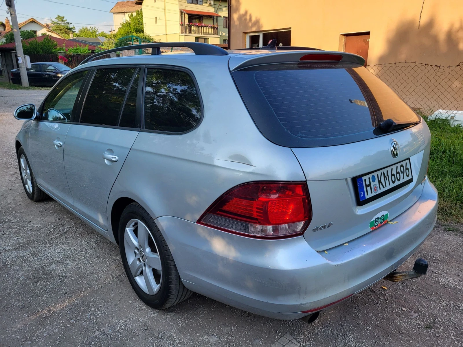 VW Golf 1.6 ТДИ 105 коня мултиволан Климатроник  - изображение 3