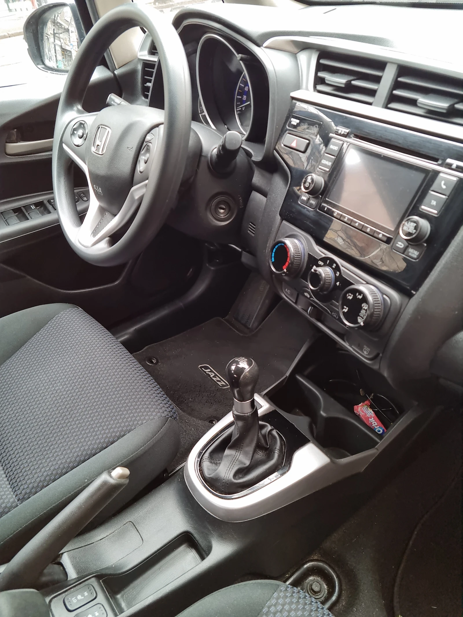 Honda Jazz  - изображение 9