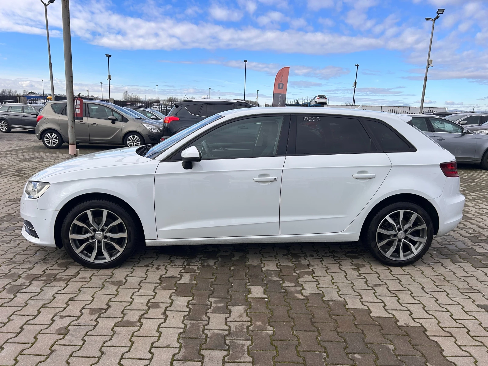 Audi A3 1.6TDI NAVI EURO 6 - изображение 9
