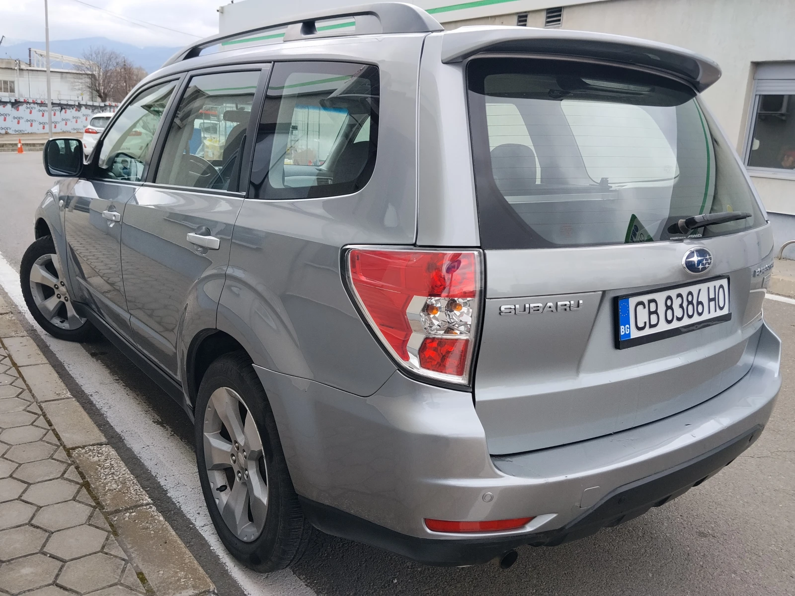 Subaru Forester 2.0D/147k., снимка 7 - Автомобили и джипове - 53951465