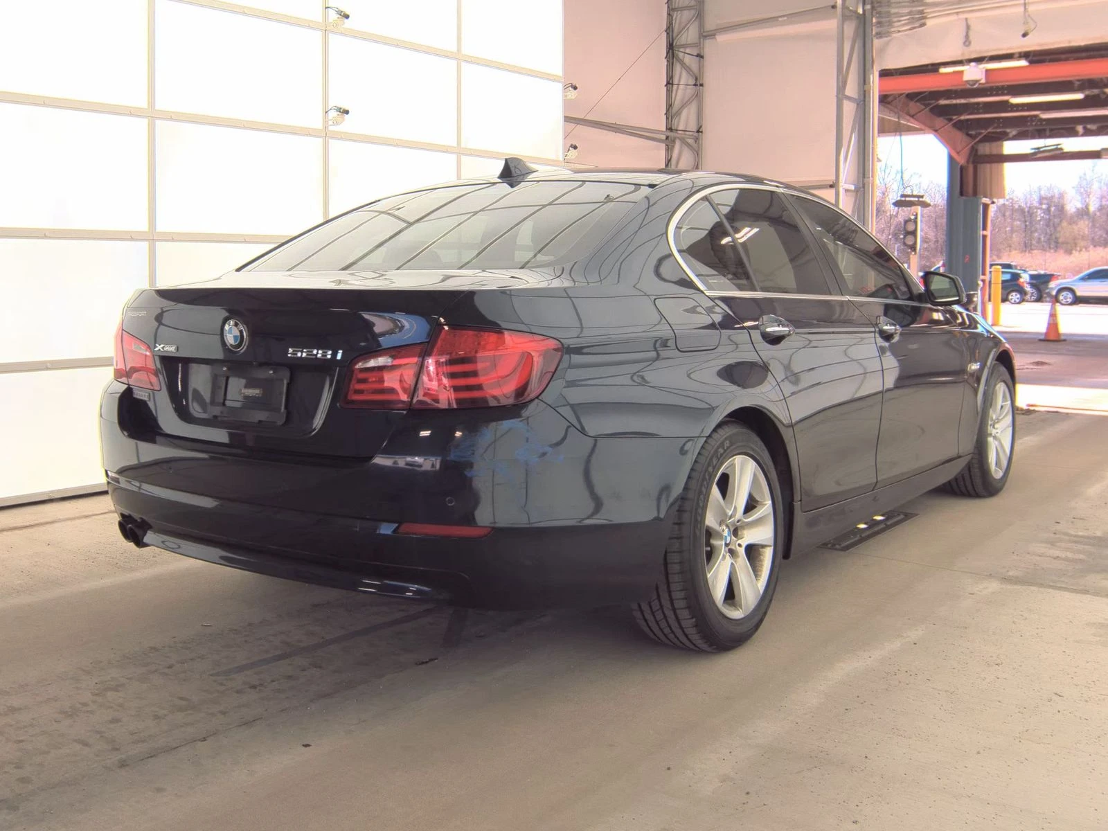 BMW 528 i xDrive, снимка 4 - Автомобили и джипове - 54019302