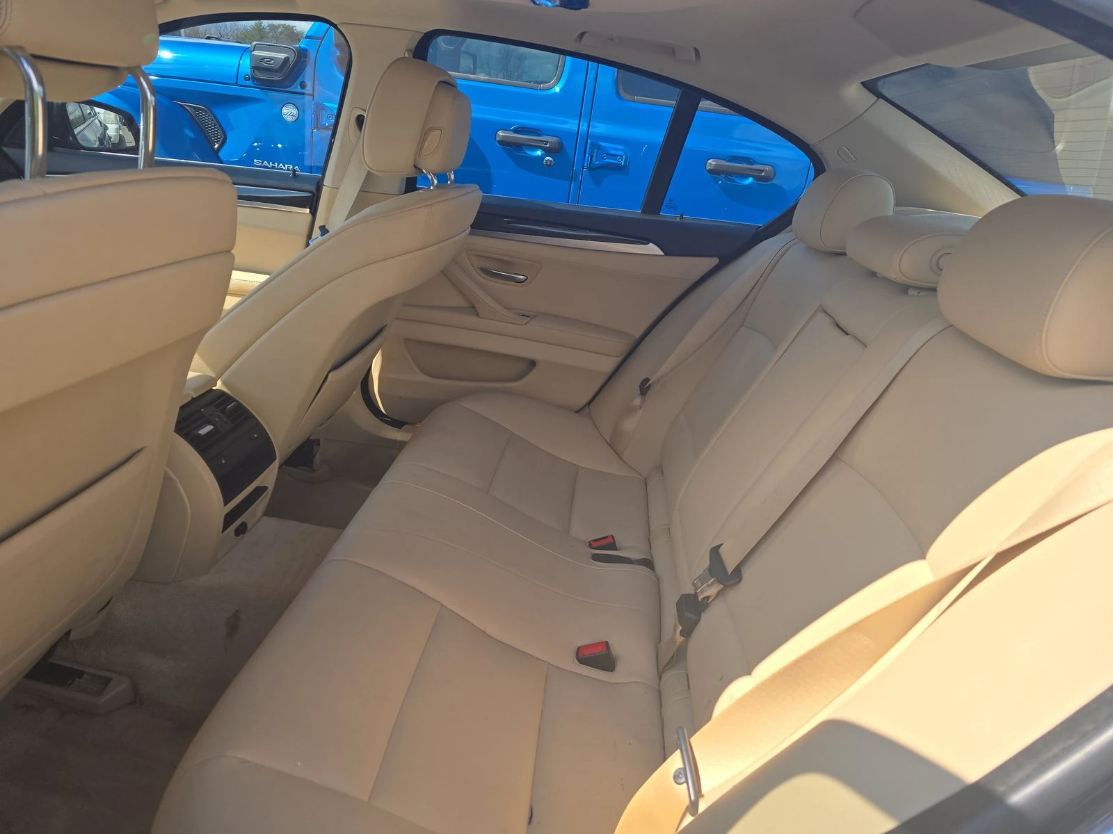 BMW 528 i xDrive, снимка 12 - Автомобили и джипове - 54019302