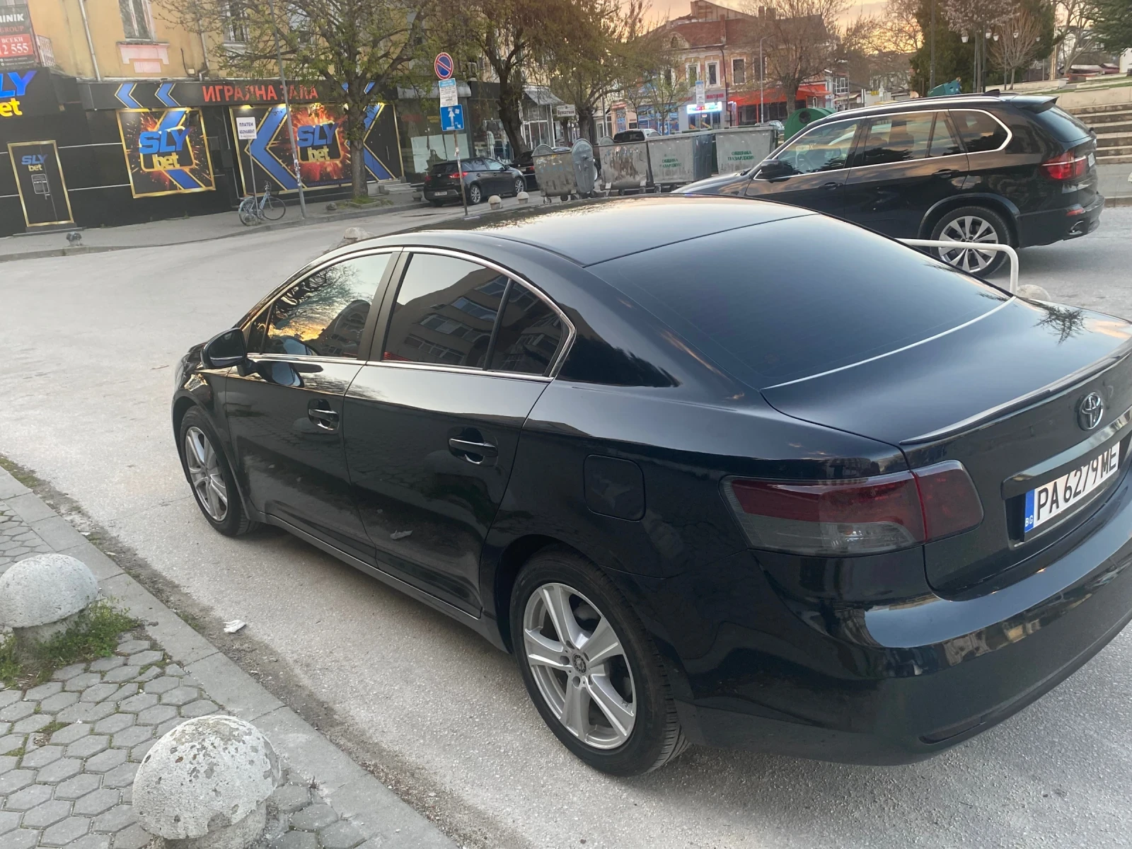 Toyota Avensis, снимка 17 - Автомобили и джипове - 54099278