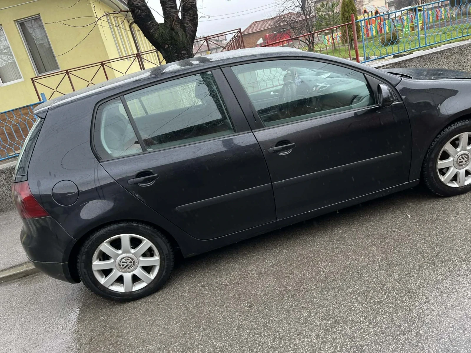 VW Golf 1.6 102 k.c, снимка 3 - Автомобили и джипове - 54246564
