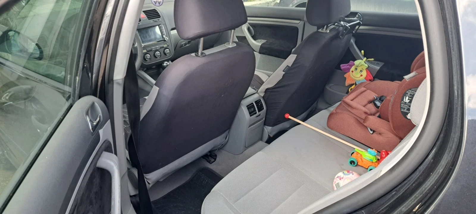 VW Golf 1.6 102 k.c, снимка 7 - Автомобили и джипове - 54246564