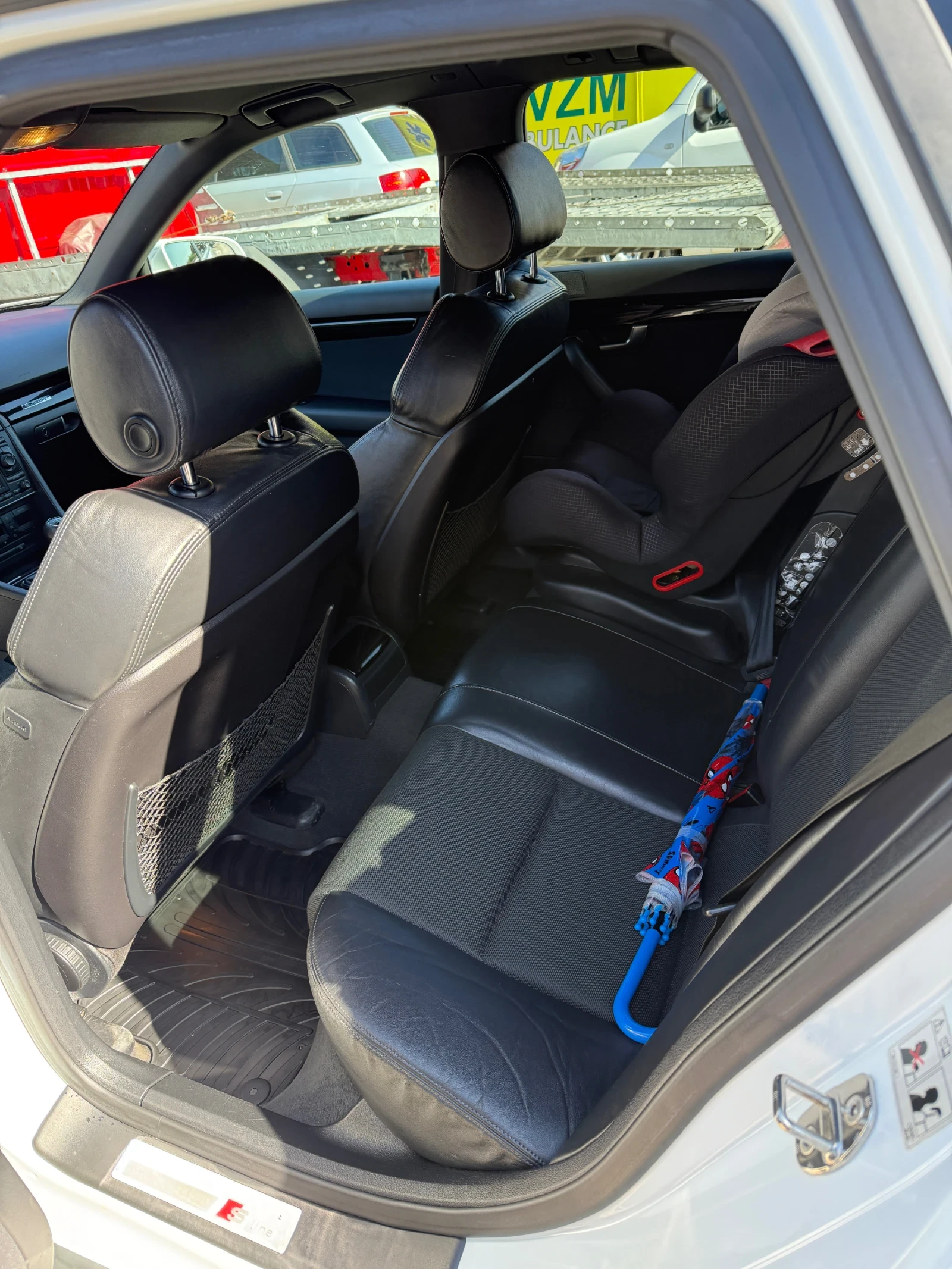 Audi A4 2.0 TDI Quattro, снимка 10 - Автомобили и джипове - 54308913