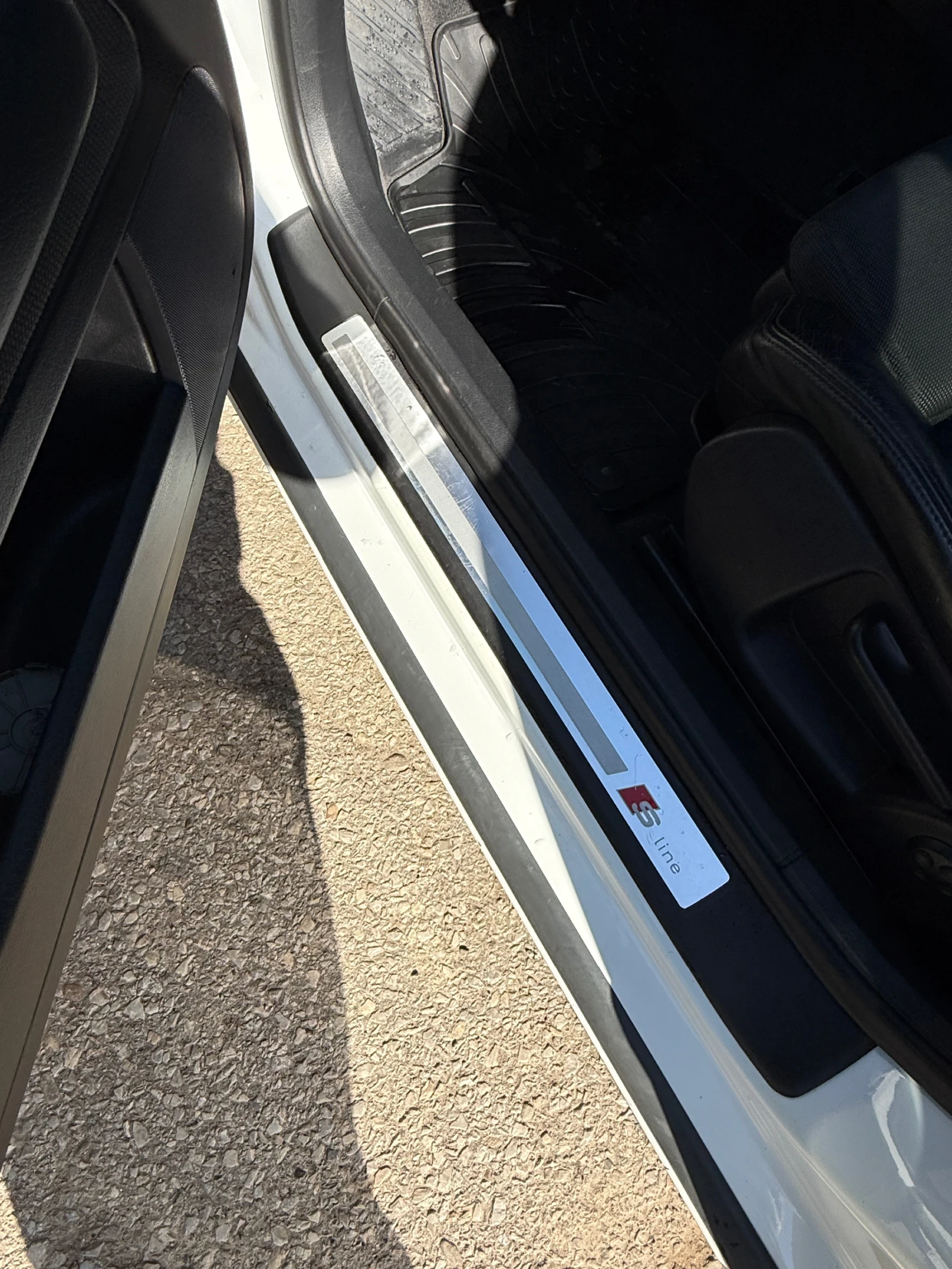 Audi A4 2.0 TDI Quattro, снимка 13 - Автомобили и джипове - 54308913