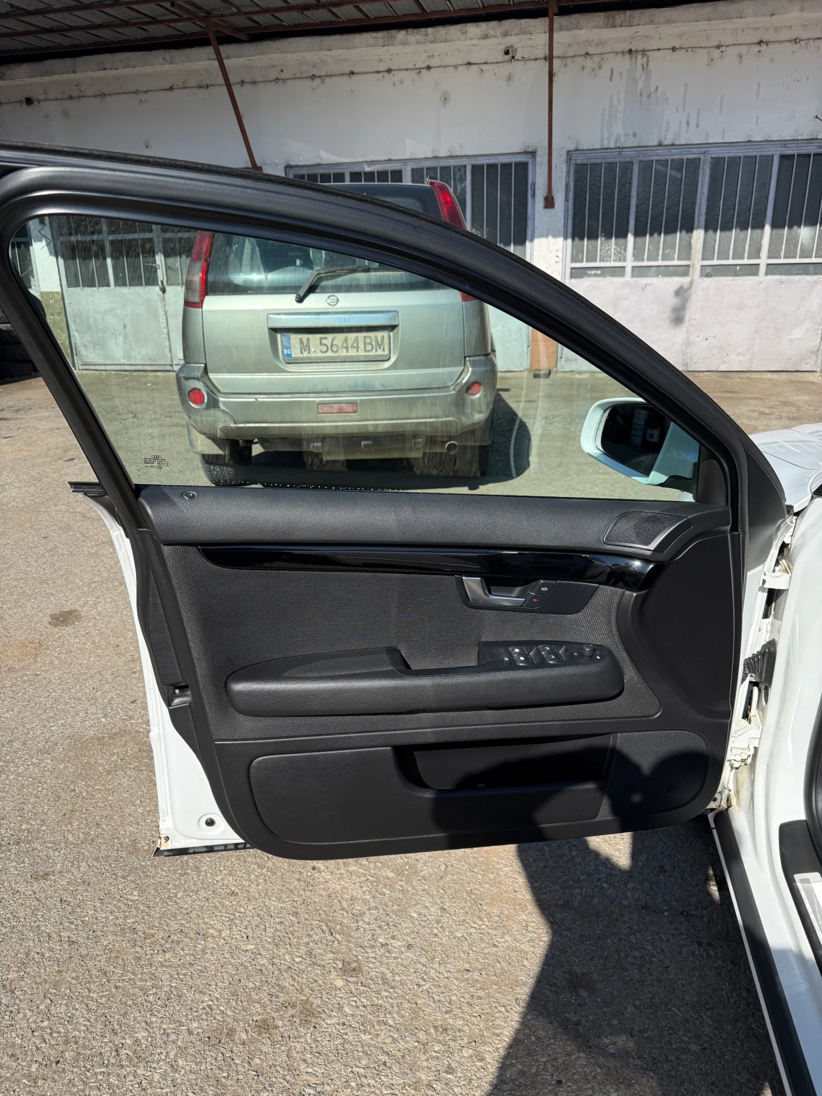 Audi A4 2.0 TDI Quattro, снимка 9 - Автомобили и джипове - 54308913