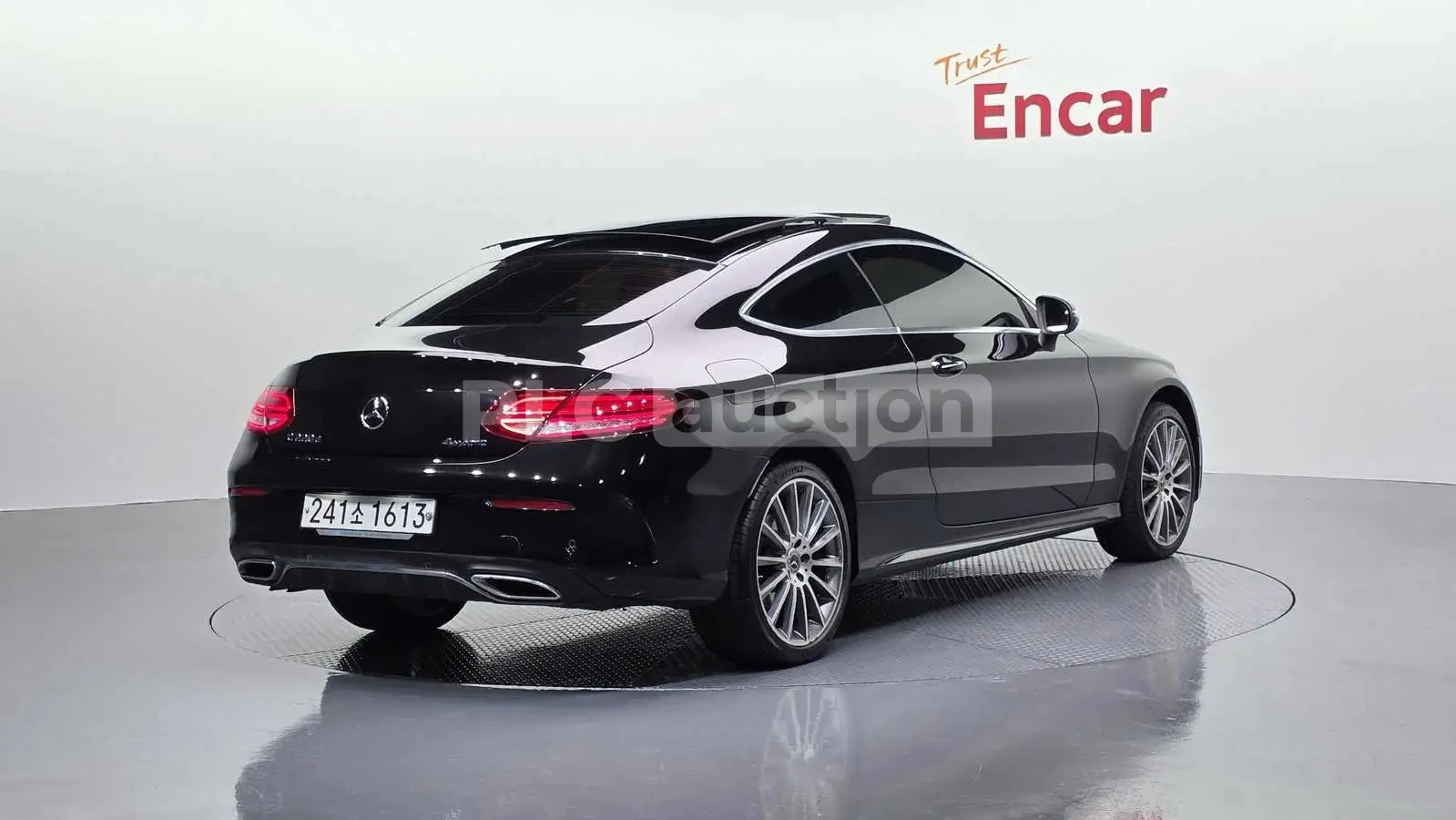 Mercedes-Benz C 220 АМГ ПАКЕТ/ШИБЕДАХ/ДИСТРОНИК/БУРМАЙСТЕР/ФИНАНСИРАНЕ, снимка 2 - Автомобили и джипове - 54643893