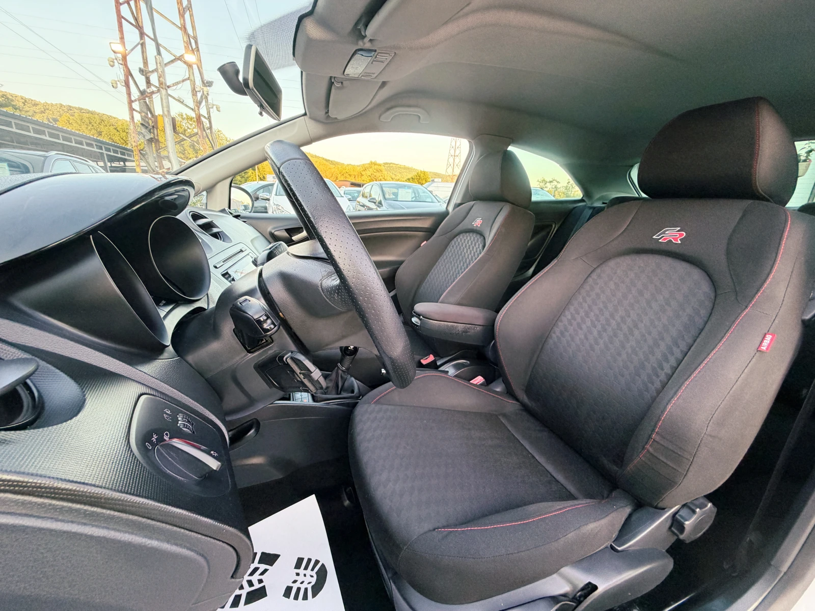 Seat Ibiza FR 2.0TDI ИТАЛИЯ, снимка 8 - Автомобили и джипове - 54685933