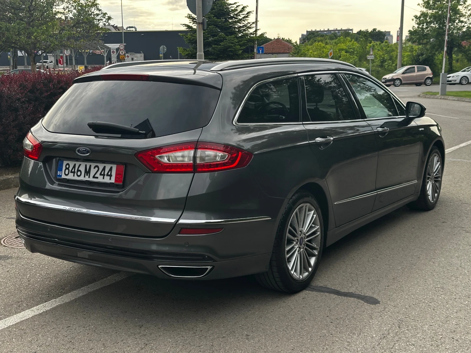Ford Mondeo 2.0TDCI /VIGNALE/KEYLESS/ОБДУХВАНЕ/МАСАЖ/LED, снимка 3 - Автомобили и джипове - 54693624