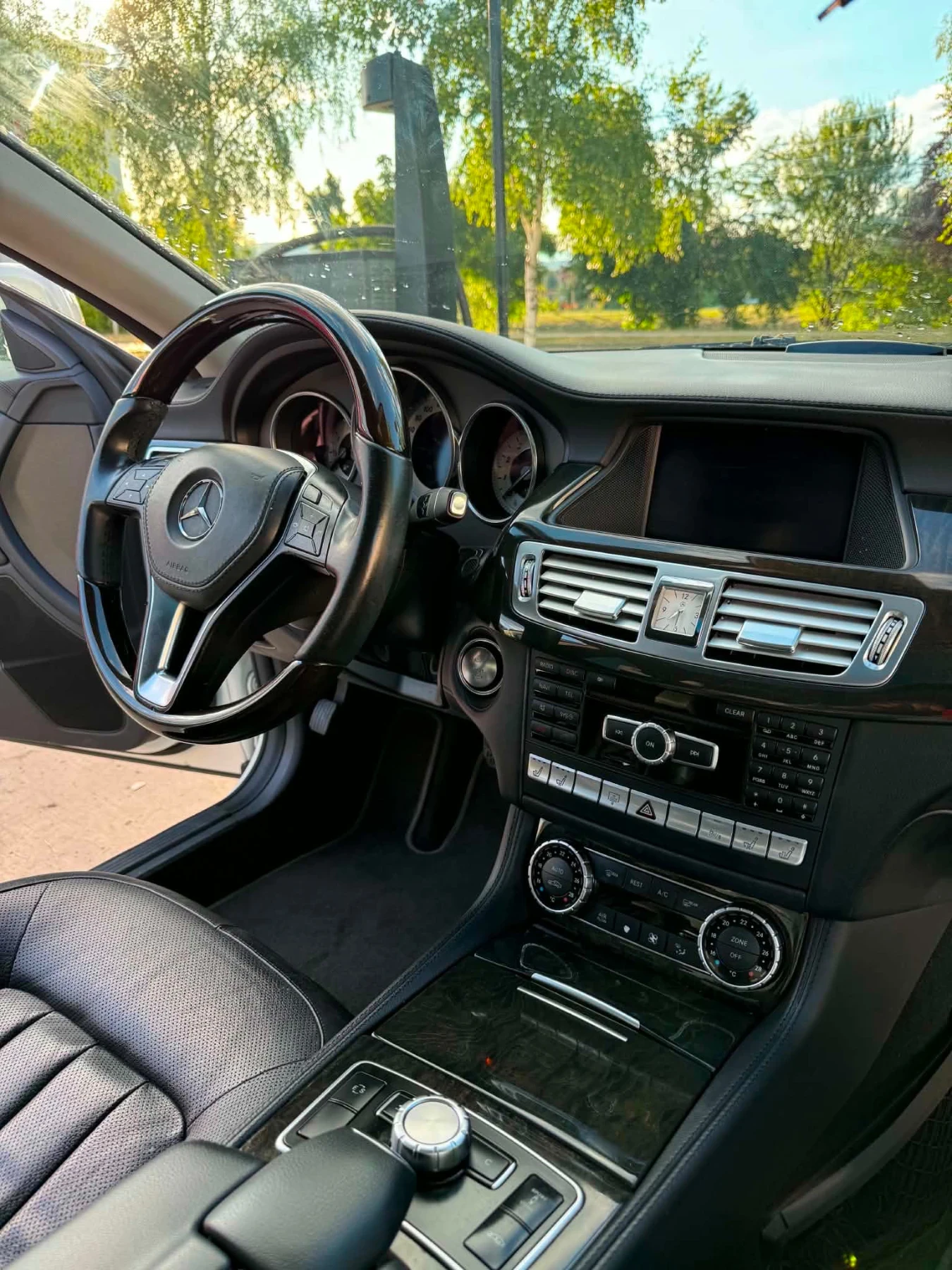 Mercedes-Benz CLS 350 CLS 350 BlueEFFICIENCY, снимка 11 - Автомобили и джипове - 54929554