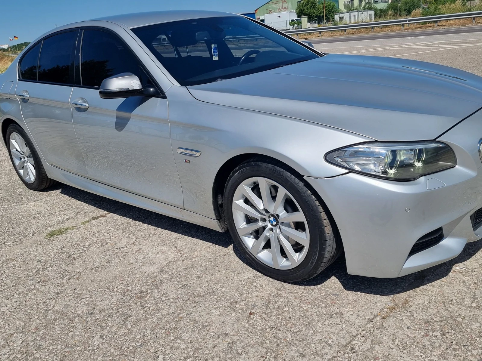 BMW 550 М 550 PERFORMANCE, снимка 2 - Автомобили и джипове - 55078904