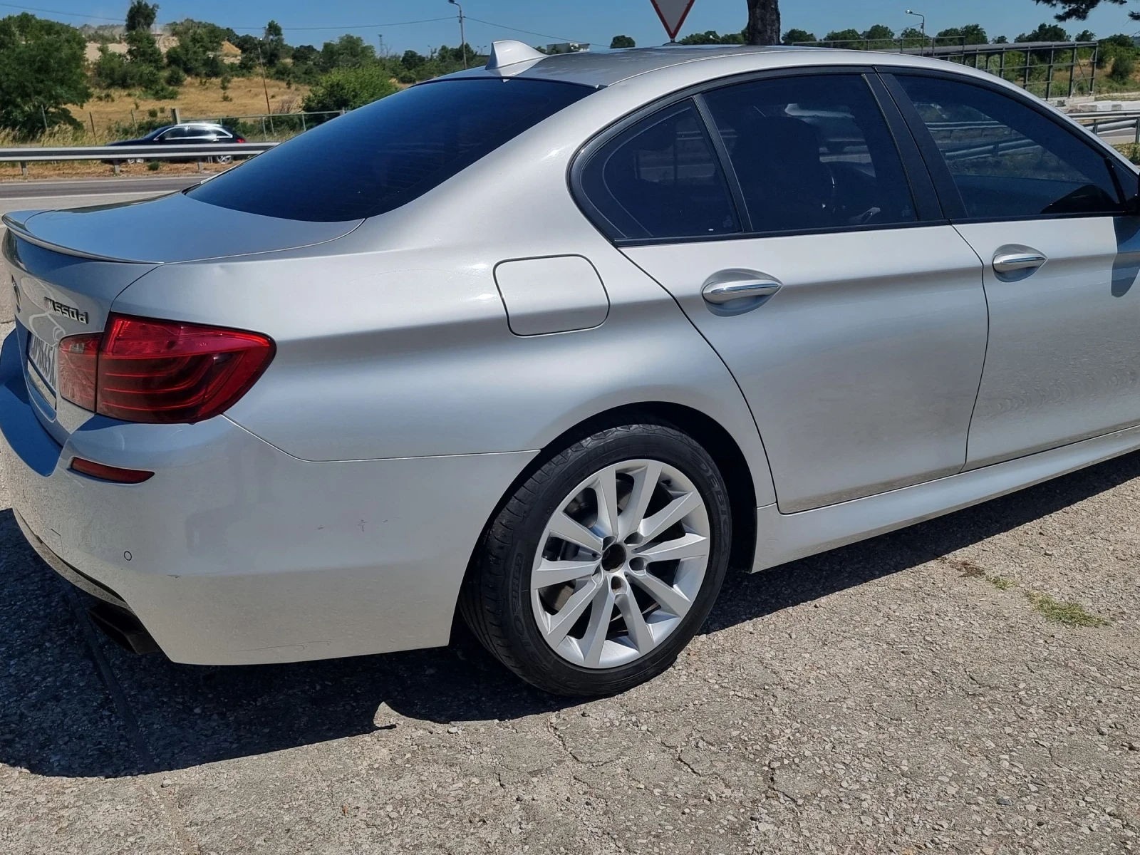 BMW 550 М 550 PERFORMANCE, снимка 3 - Автомобили и джипове - 55078904