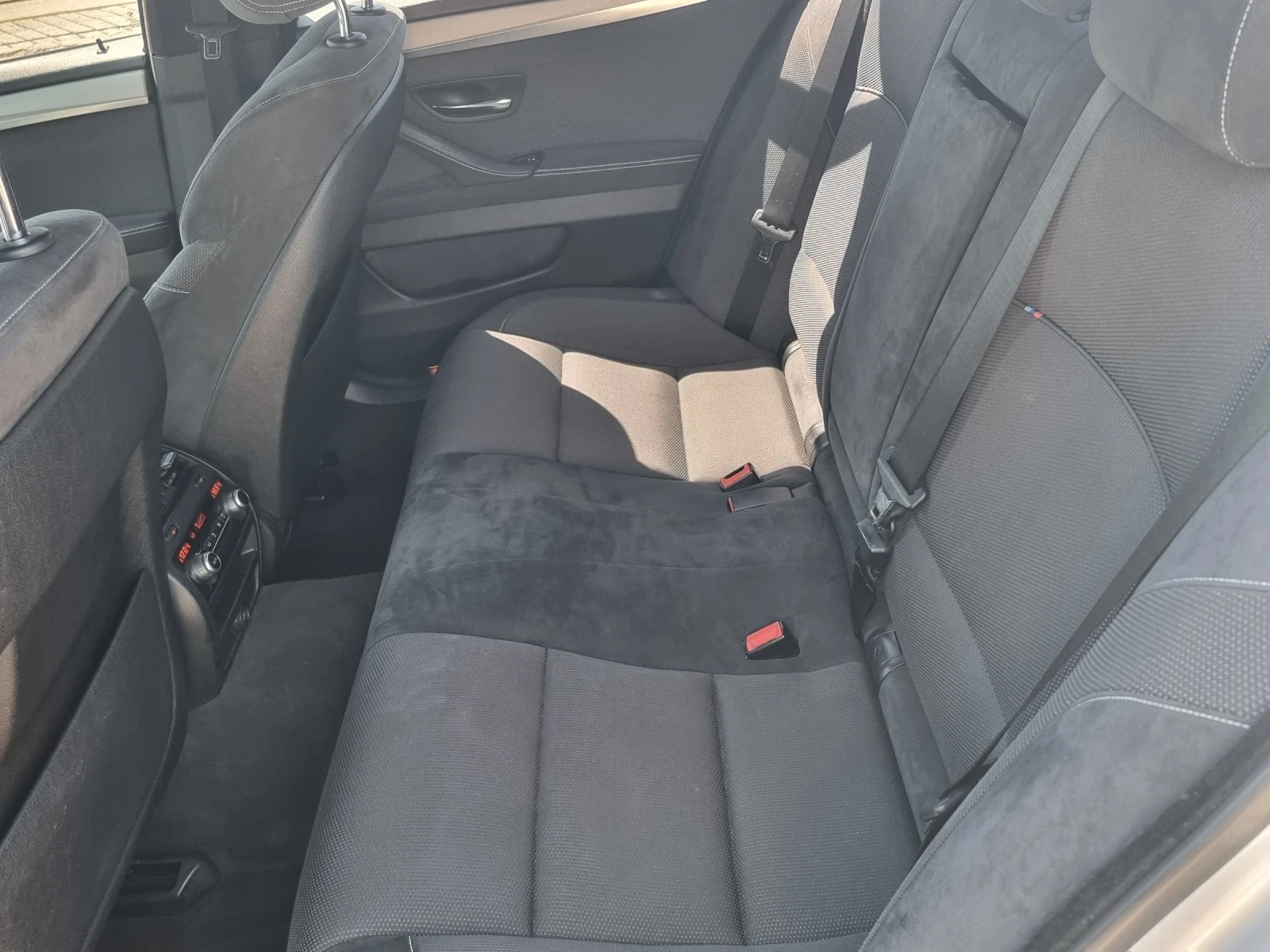 BMW 550 М 550 PERFORMANCE, снимка 10 - Автомобили и джипове - 55078904