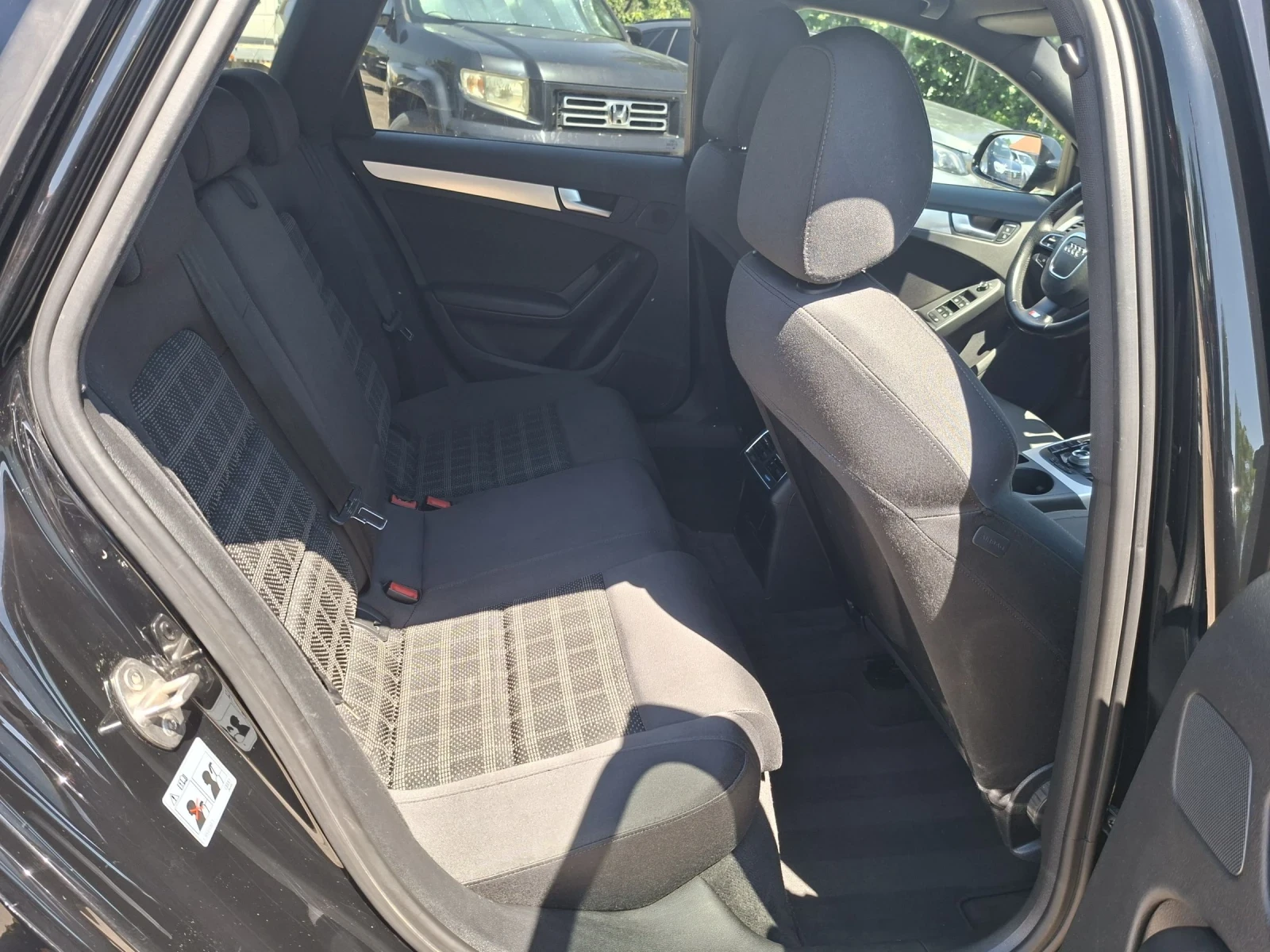 Audi A4 2.0TDi 170��. S-line | Mobile.bg � ����������� 11