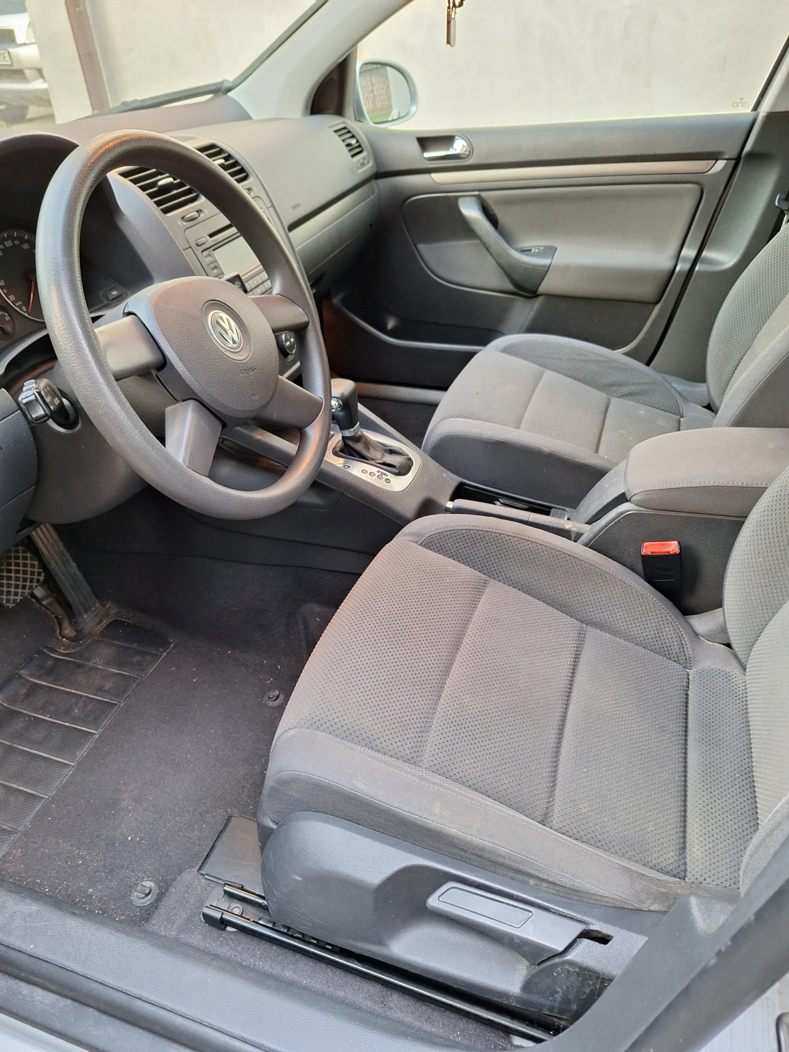 VW Golf 5, снимка 4 - Автомобили и джипове - 55397482