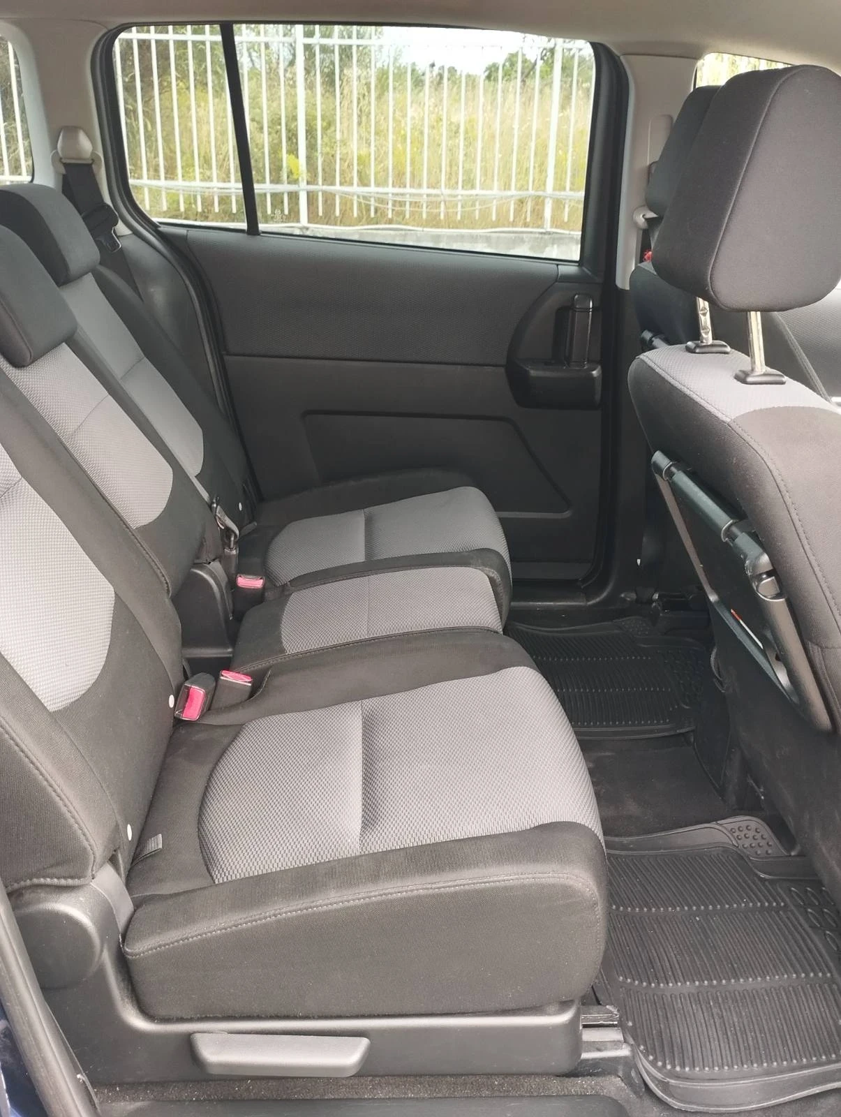 Mazda 5 6+ 1 , снимка 3 - Автомобили и джипове - 55650476