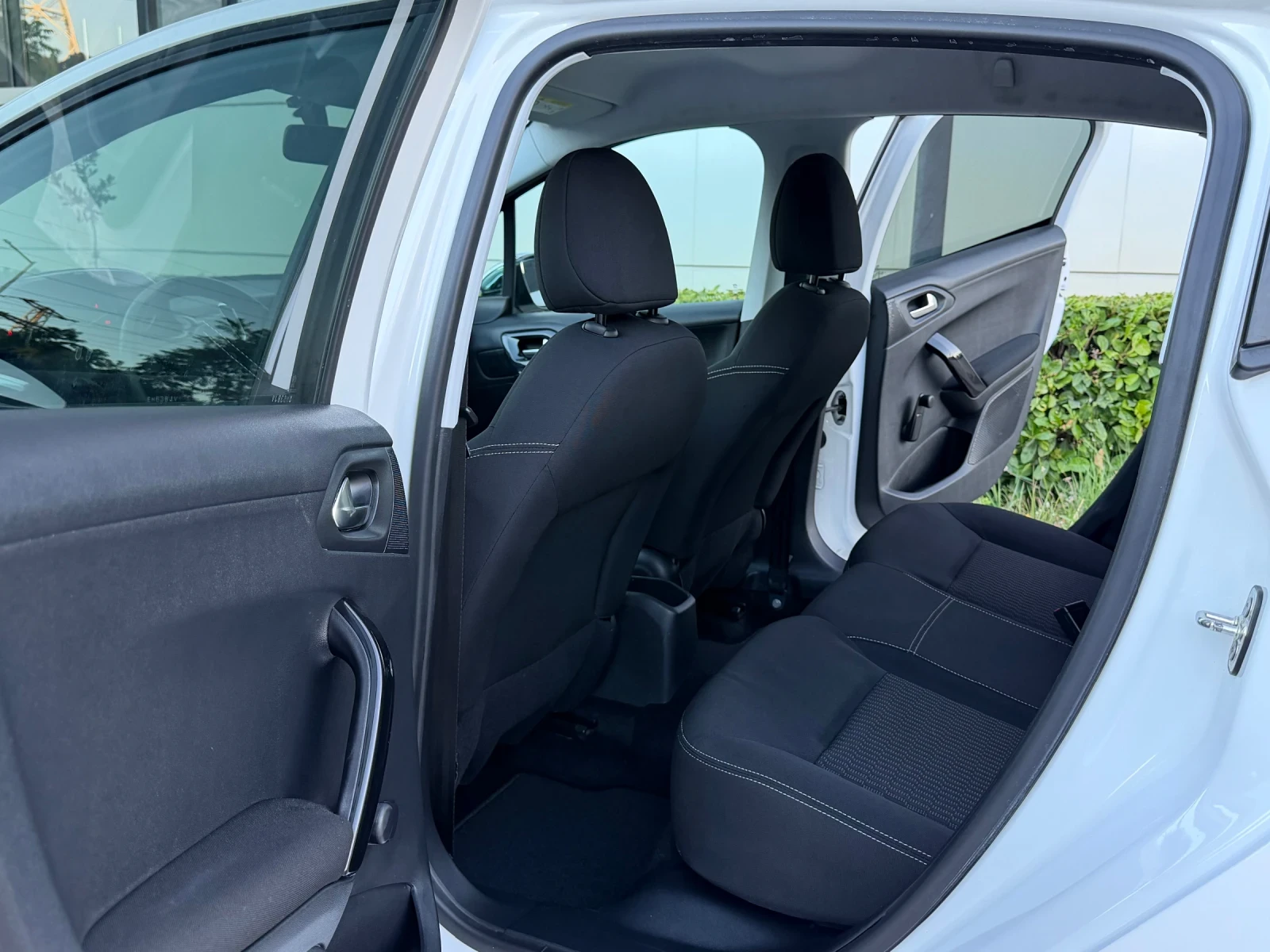 Peugeot 208 1.6 hdi Style | Mobile.bg � ����������� 13