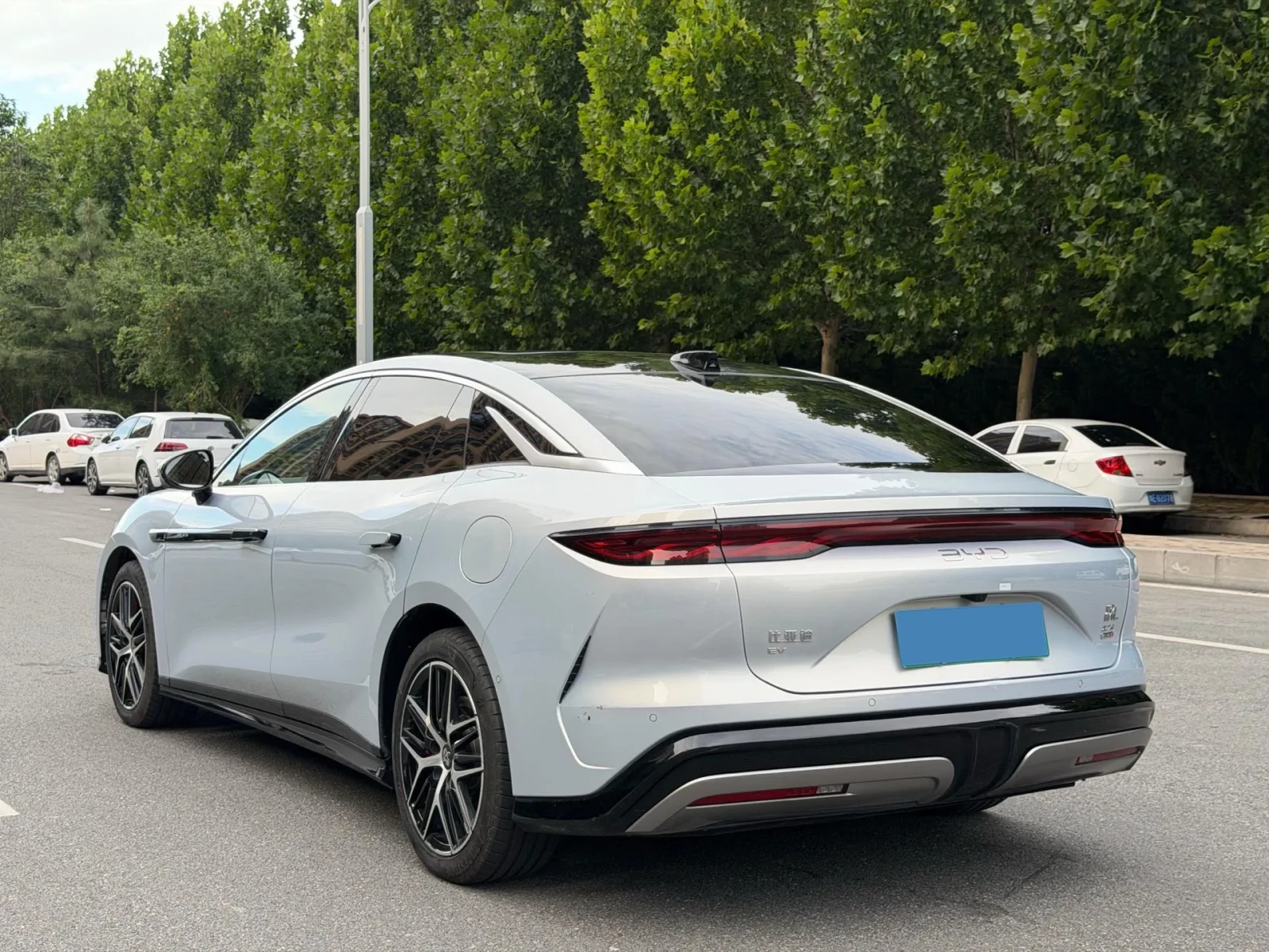 BYD HAN HanL AWD 83.2kWh LiDAR Flagship Edition, снимка 7 - Автомобили и джипове - 55978580