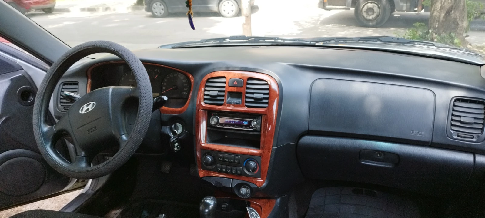 Hyundai Sonata IV, снимка 9 - Автомобили и джипове - 56041780