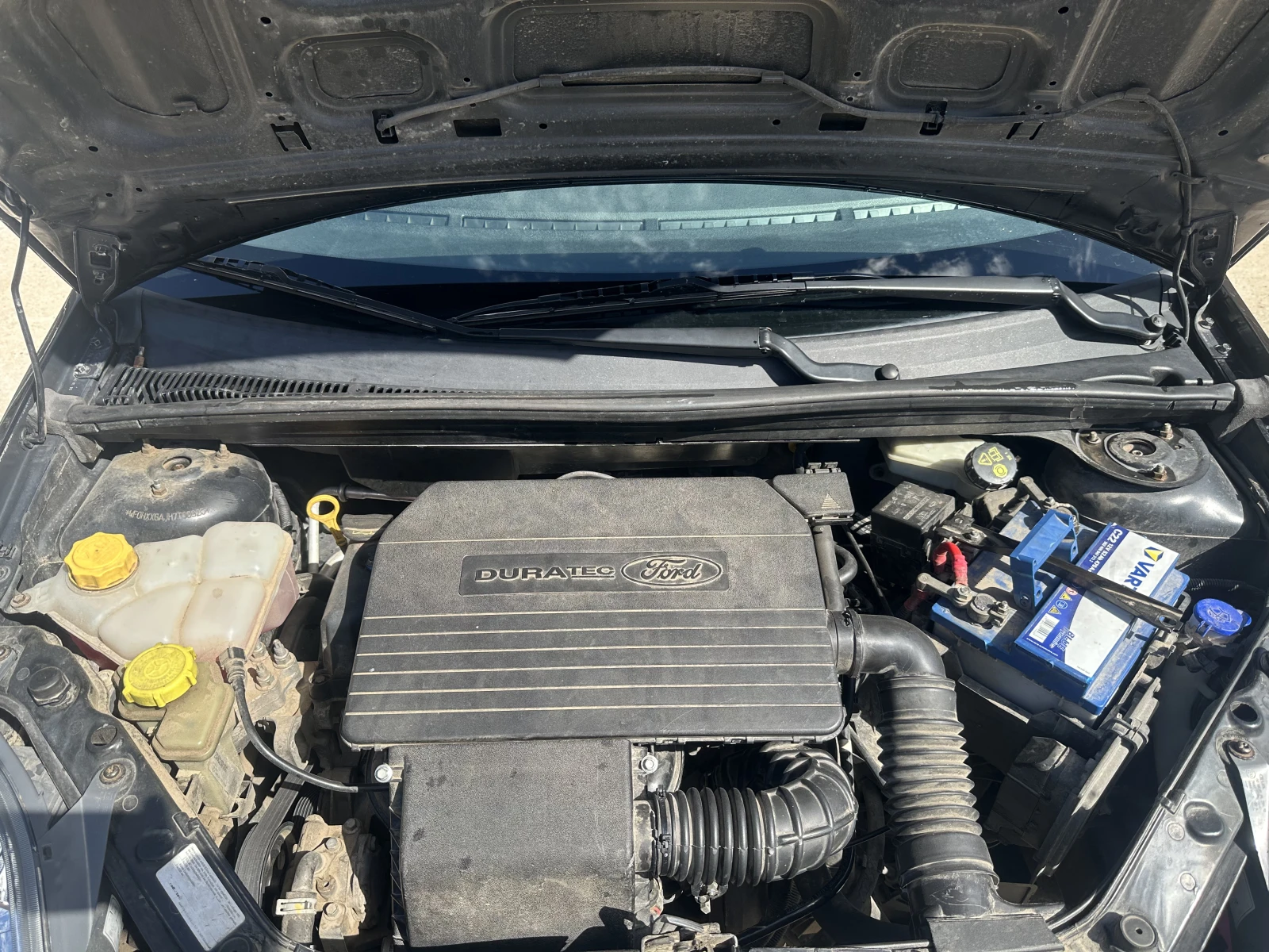 Ford Fiesta 1.3 Климатик, снимка 9 - Автомобили и джипове - 56177165