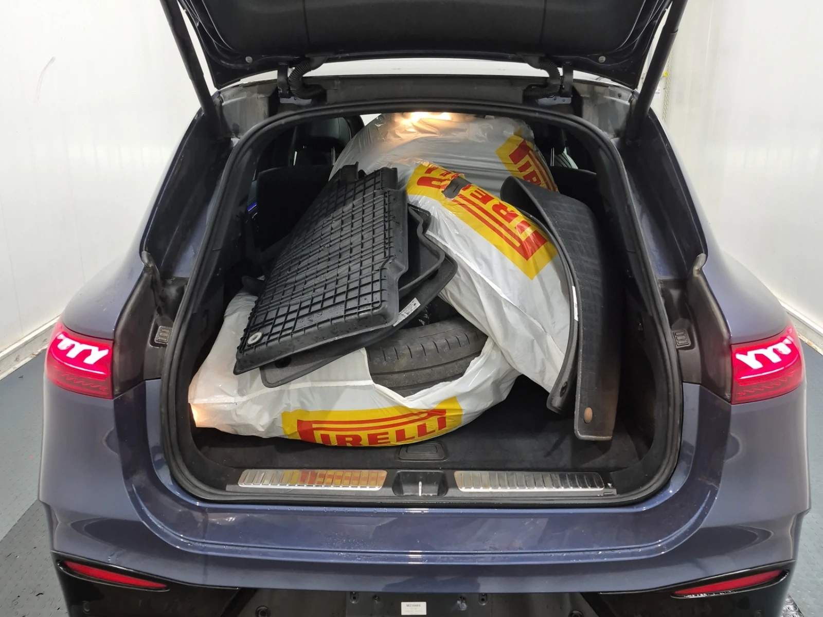 Mercedes-Benz EQS EQS 4matic, АВТОКРЕДИТ, снимка 16 - Автомобили и джипове - 56302443
