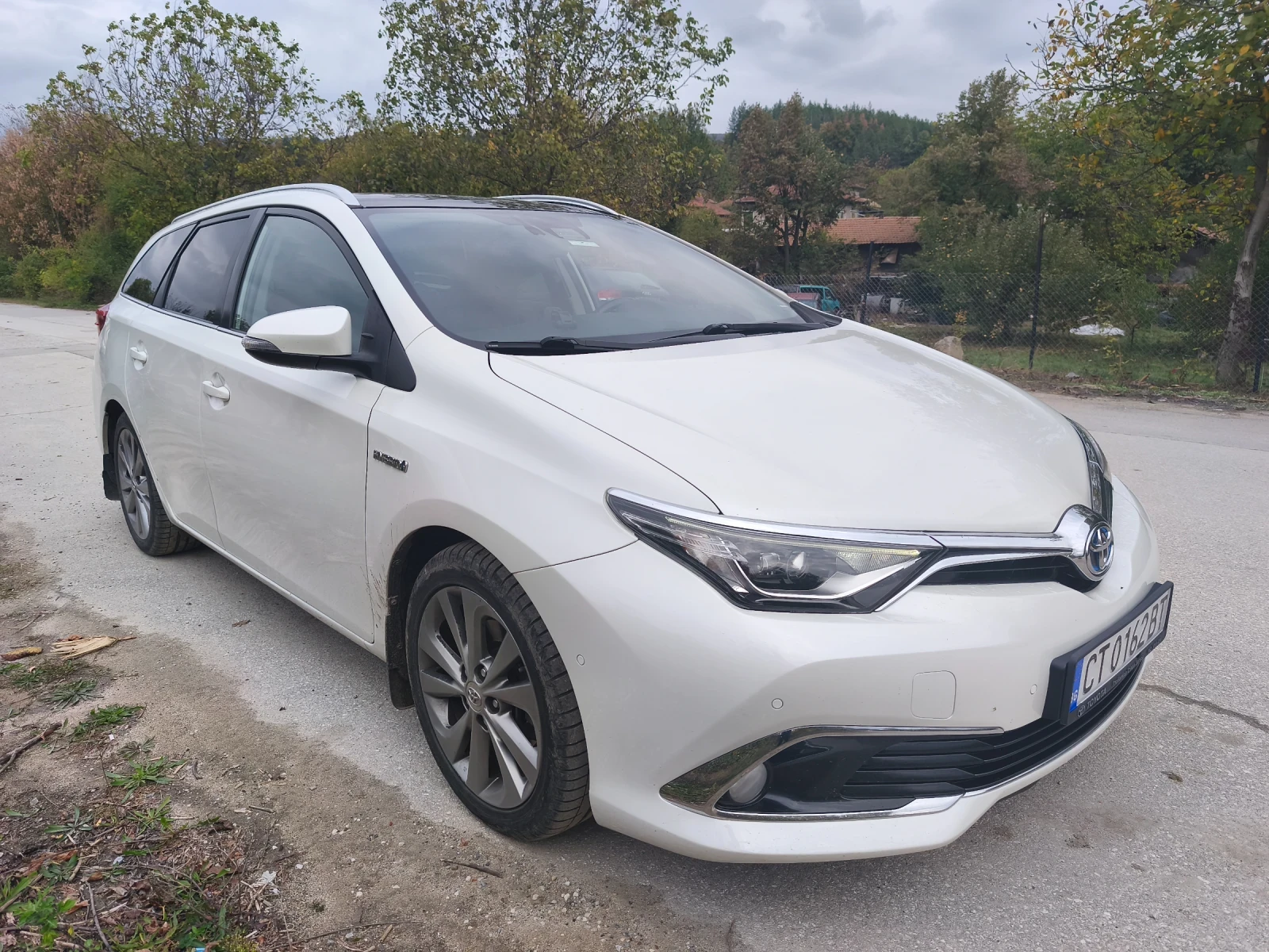 Toyota Auris 1.8 Hybrid  | Mobile.bg � ����������� 4