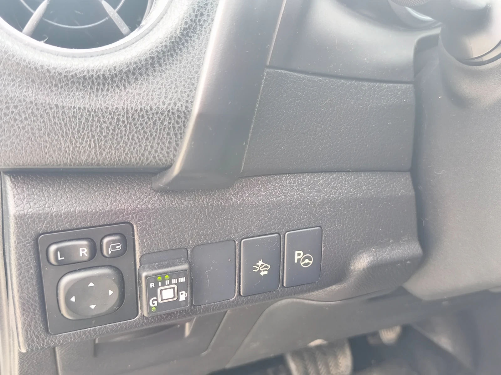 Toyota Auris 1.8 Hybrid  | Mobile.bg � ����������� 11