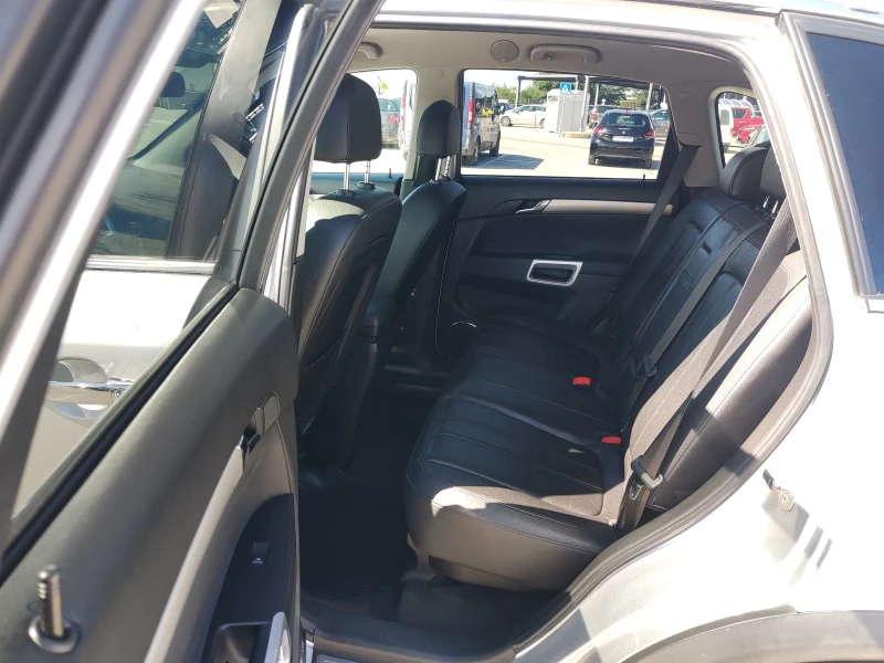 Opel Antara, снимка 7 - Автомобили и джипове - 52812075