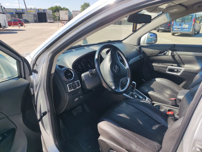 Opel Antara, снимка 6 - Автомобили и джипове - 52812075