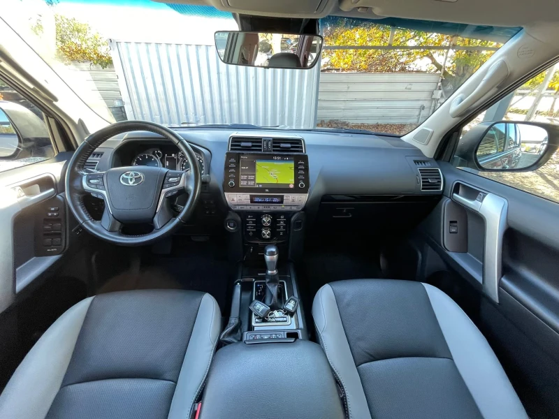 Toyota Land cruiser 150/2.8/Auto/Luxury/В гаранция , снимка 9 - Автомобили и джипове - 52097064