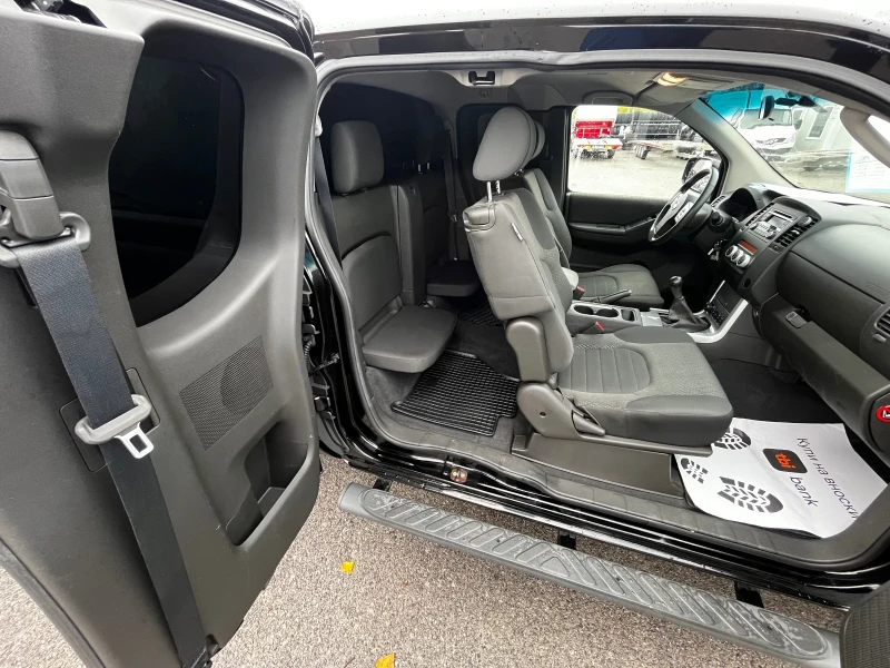 Nissan Navara 2.5D 190кс 110хил.км, снимка 12 - Автомобили и джипове - 52481069