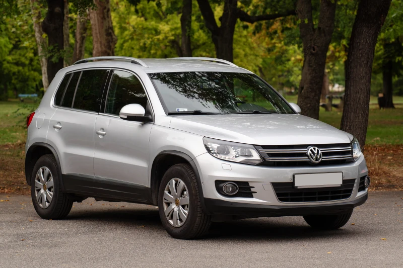 VW Tiguan 2.0 TDI Exclusive, снимка 3 - Автомобили и джипове - 53058472