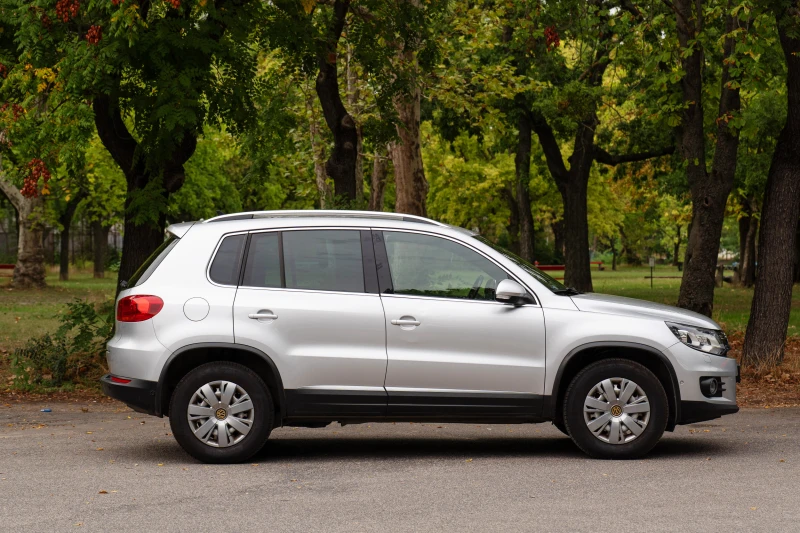 VW Tiguan 2.0 TDI Exclusive, снимка 4 - Автомобили и джипове - 53058472