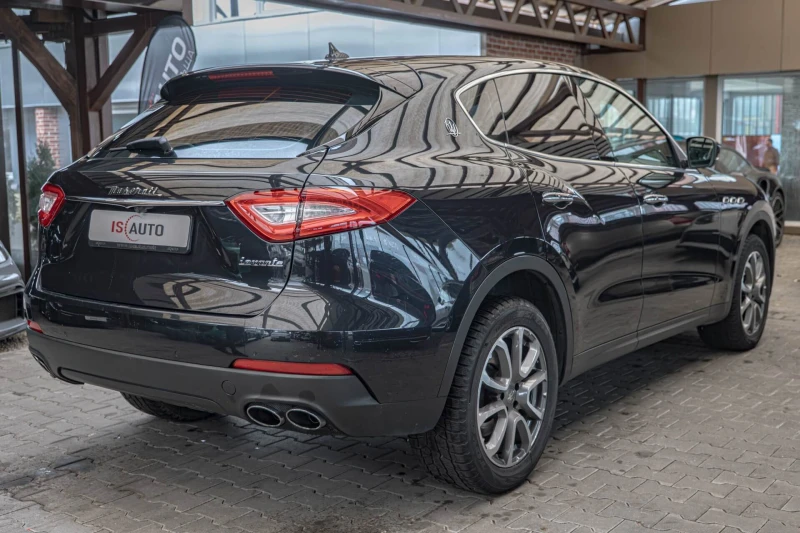 Maserati Levante Diesel/Камера/Sport/Distronic/F1/Подгрев/Sound Act, снимка 5 - Автомобили и джипове - 53206116