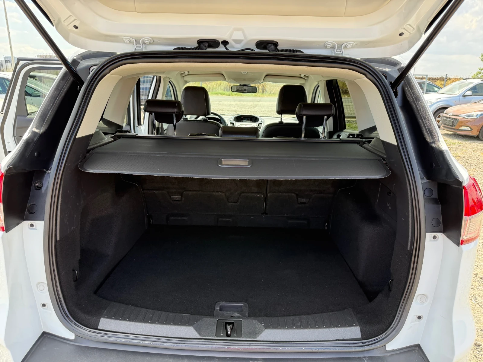 Ford Kuga 1.6i 4x4 CH AUTOMAT - изображение 7