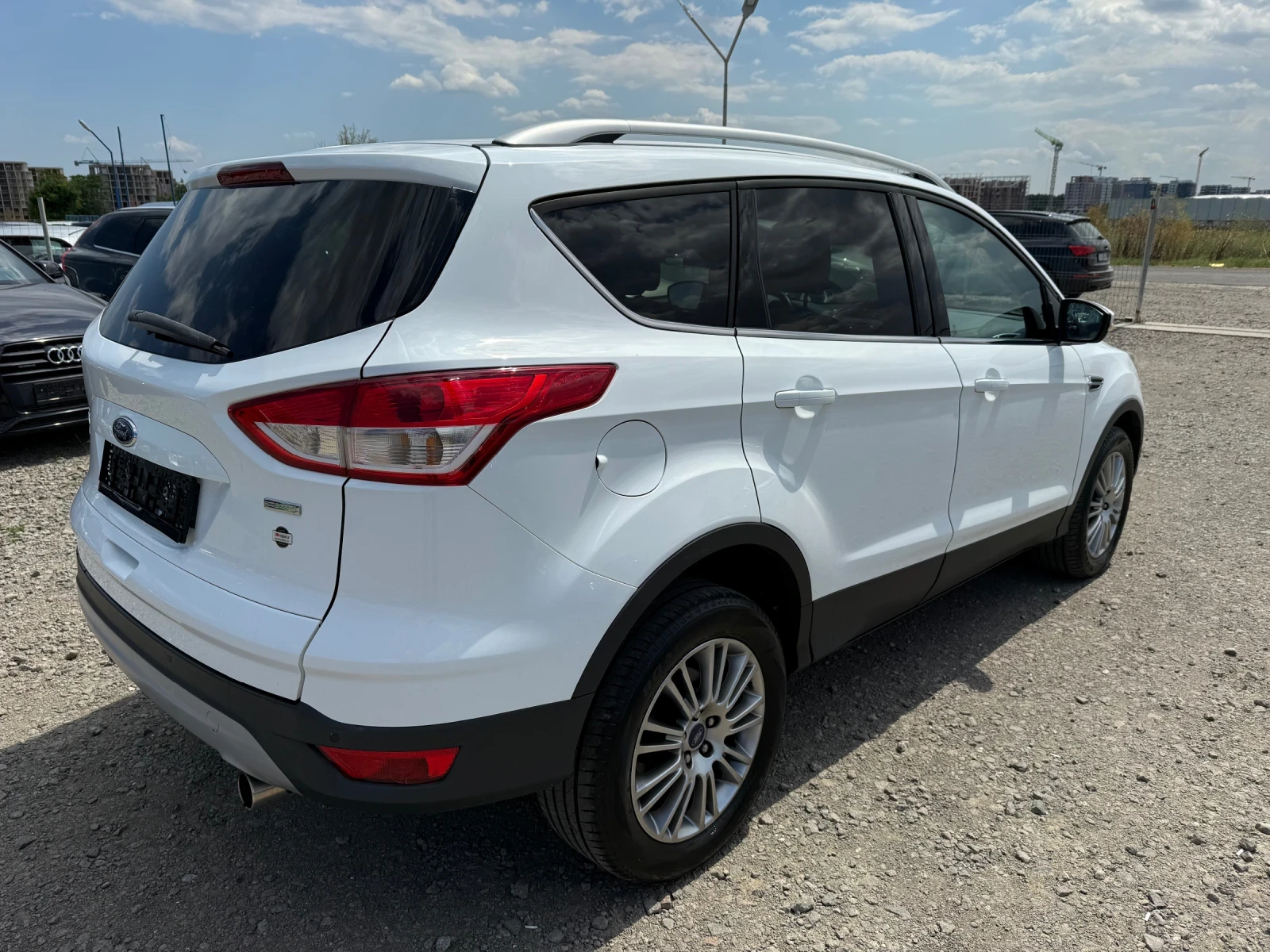 Ford Kuga 1.6i 4x4 CH AUTOMAT - изображение 4