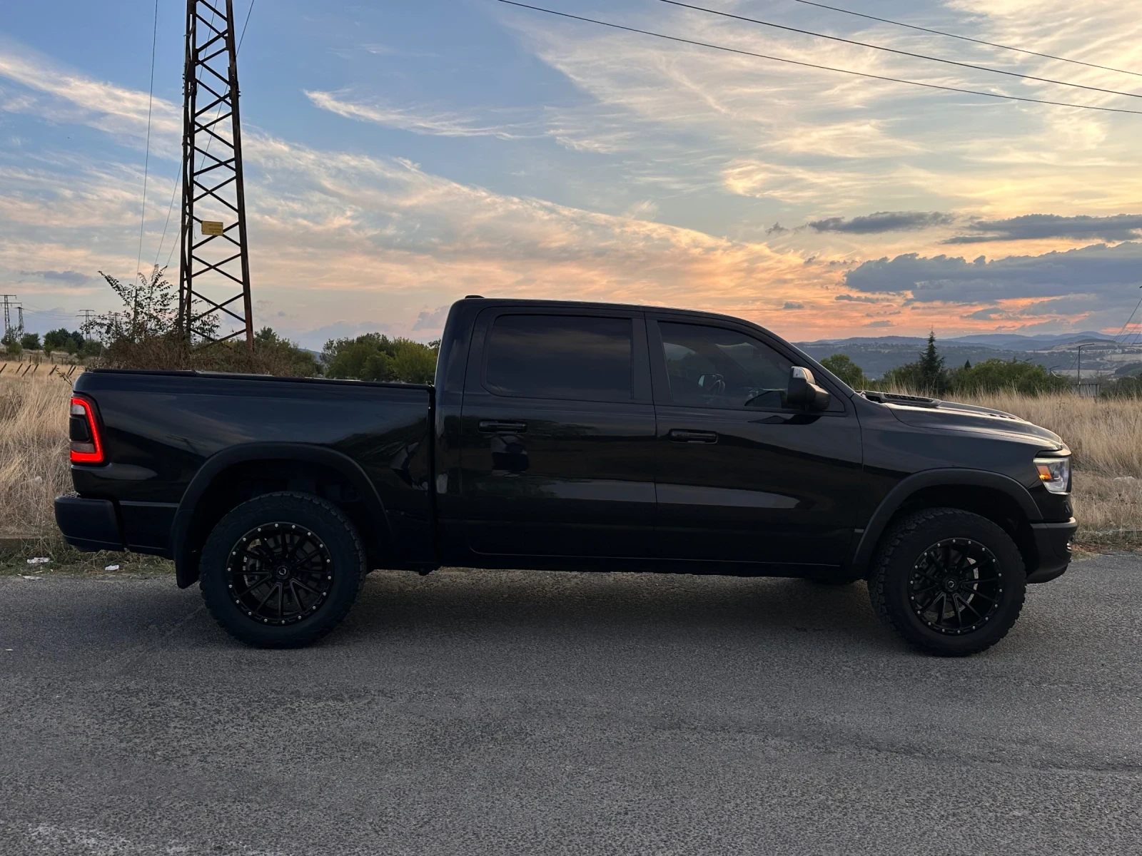 Dodge RAM 1500 5.7 HEMI REBEL4х4 - изображение 9