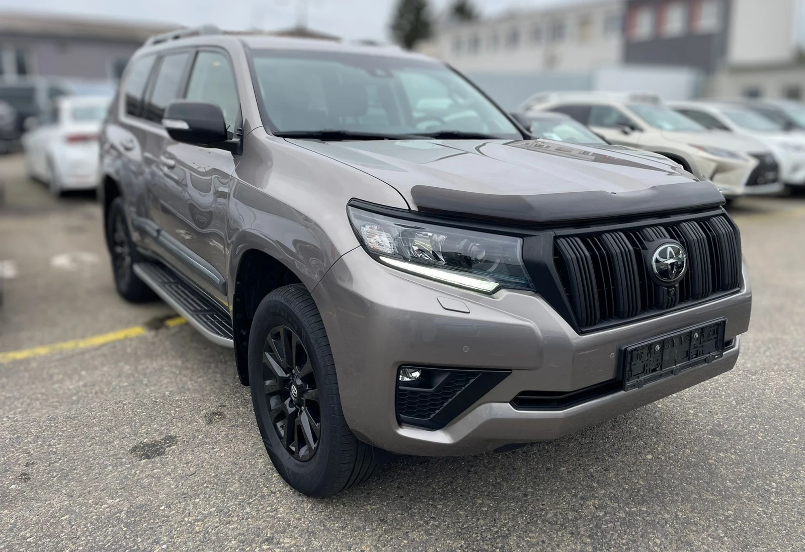 Toyota Land cruiser 150/2.8/Auto/Luxury/В гаранция  - изображение 3
