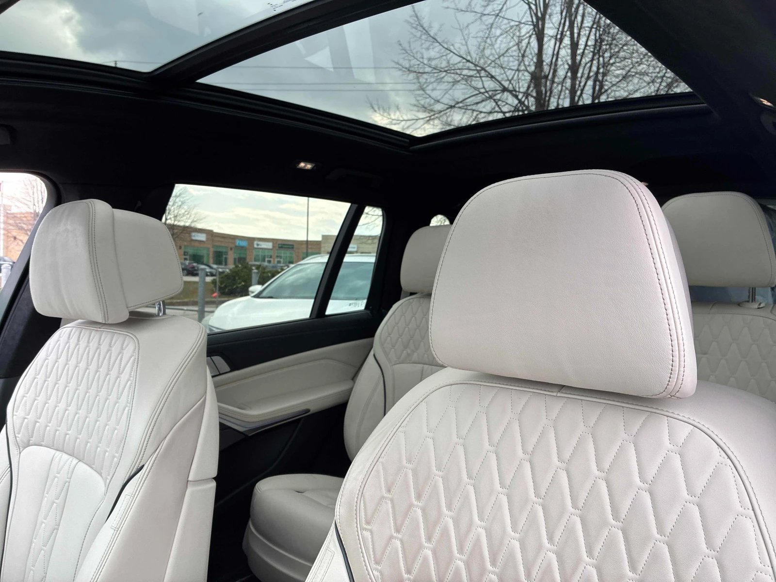 BMW X7 xDrive40i * * CARFAX * * АВТО КРЕДИТ * * , снимка 7 - Автомобили и джипове - 54197300