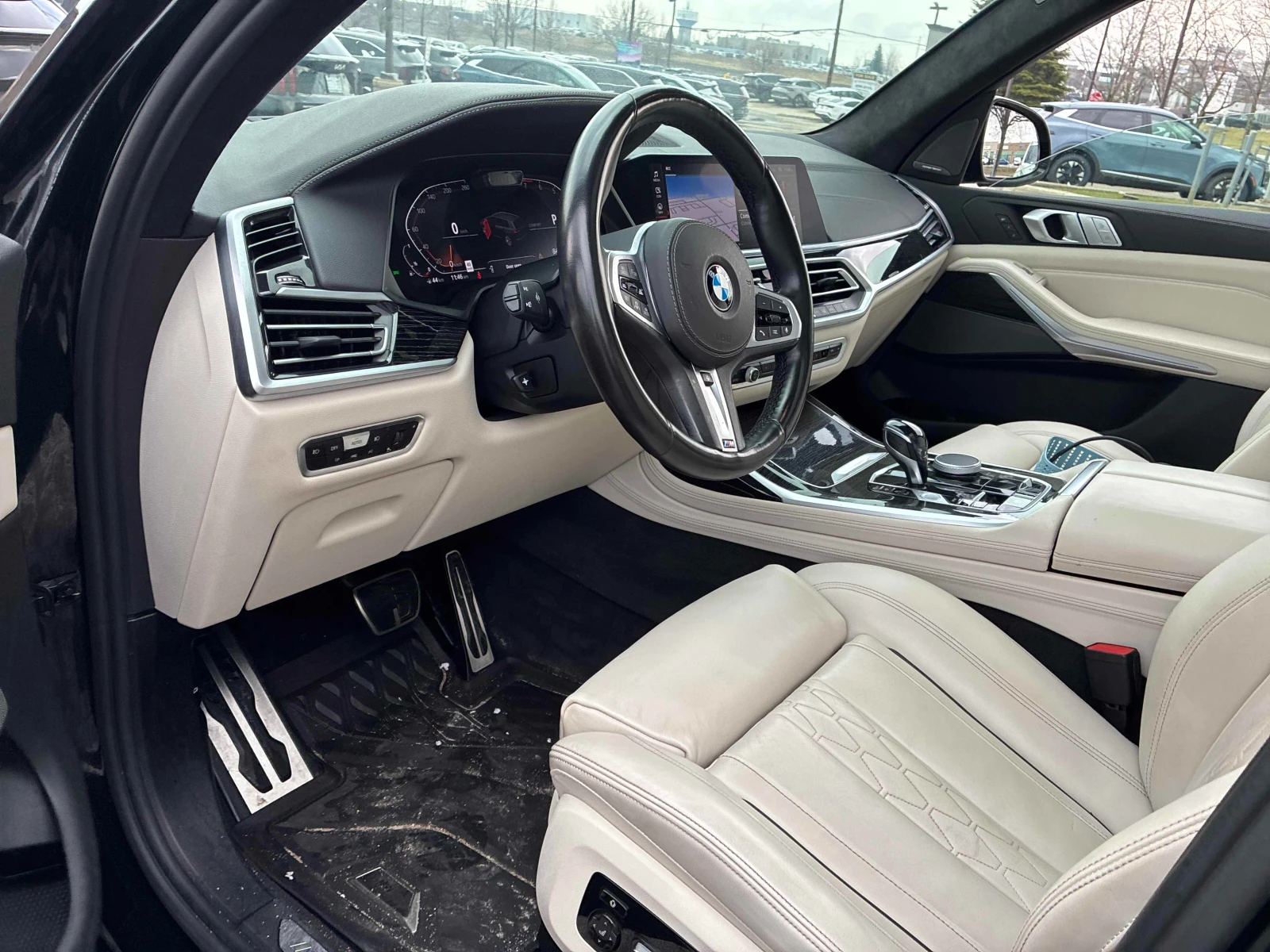 BMW X7 xDrive40i * * CARFAX * * АВТО КРЕДИТ * * , снимка 8 - Автомобили и джипове - 54197300