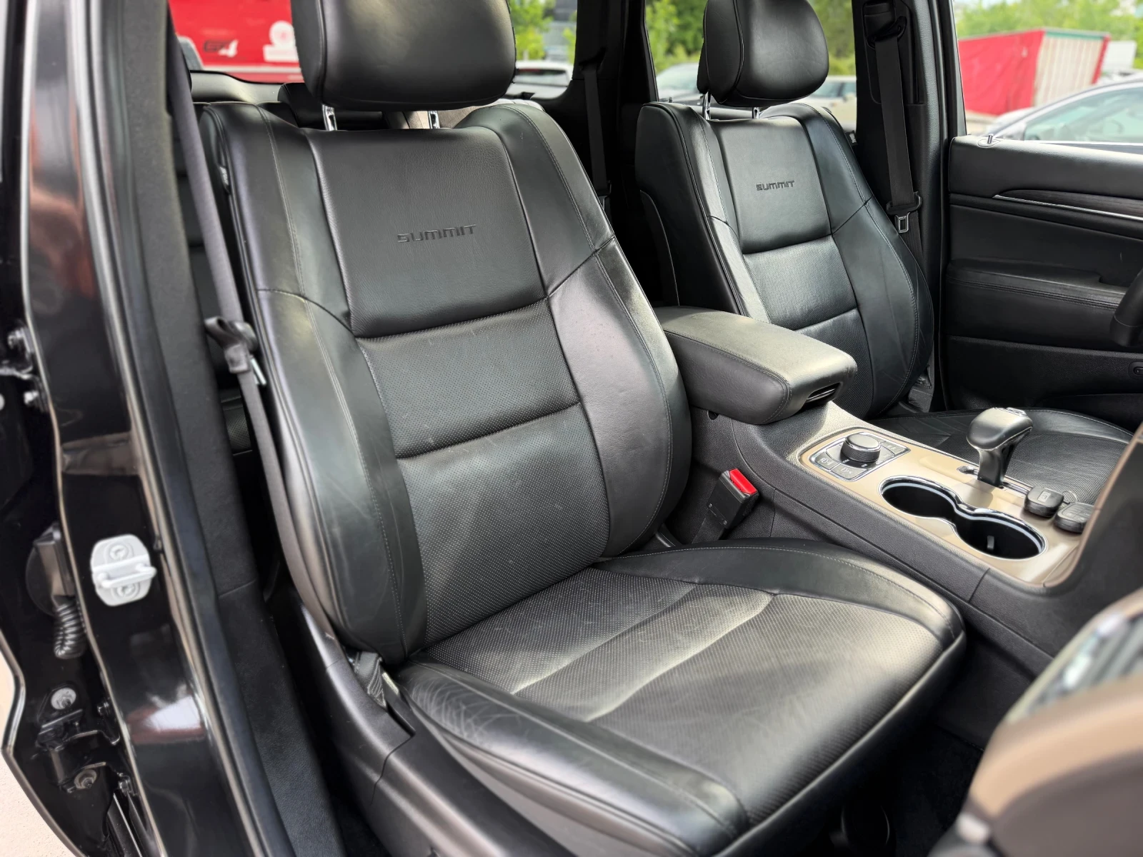 Jeep Grand cherokee 3.0CRD* SUMMIT* ШВЕЙЦАРИЯ* , снимка 12 - Автомобили и джипове - 54681453