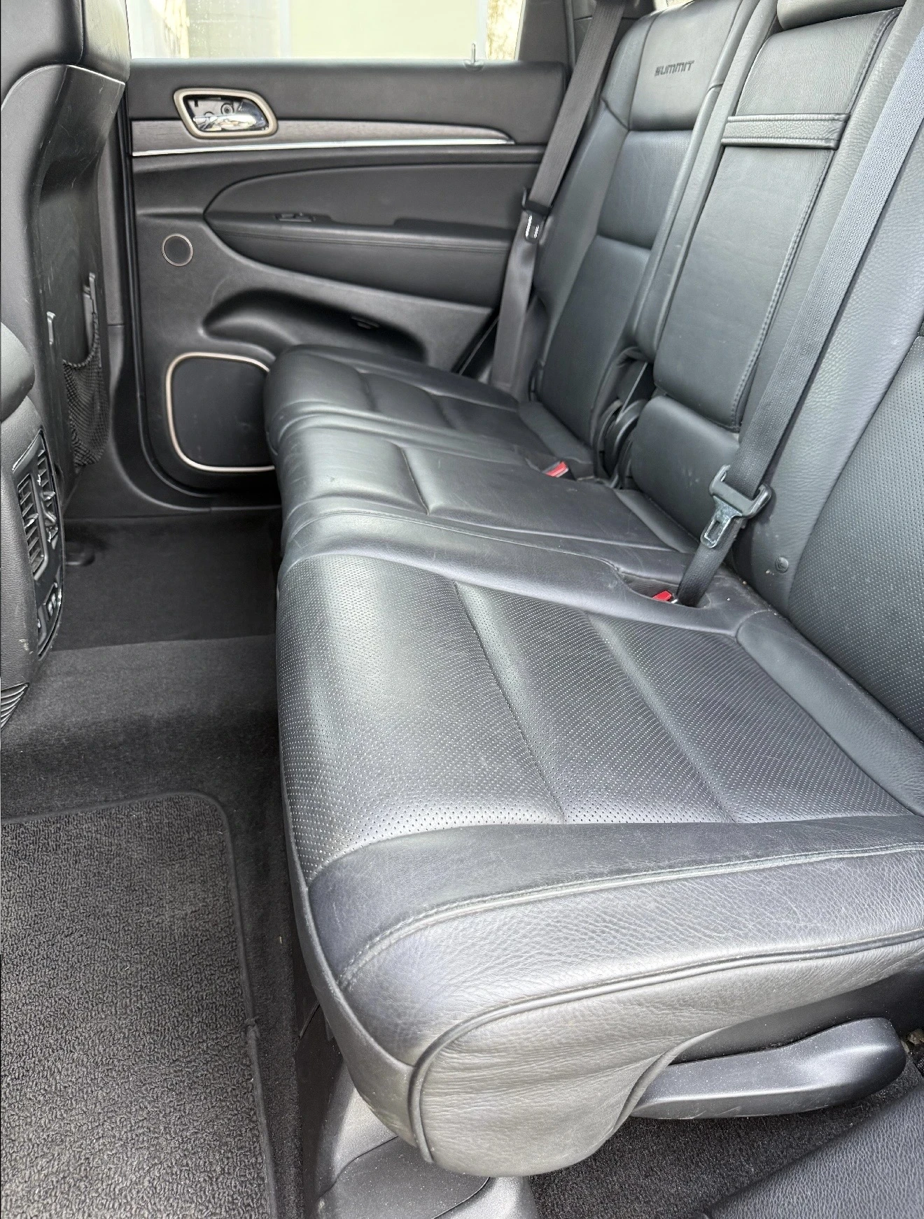 Jeep Grand cherokee 3.0CRD* SUMMIT* ШВЕЙЦАРИЯ* , снимка 16 - Автомобили и джипове - 54681453