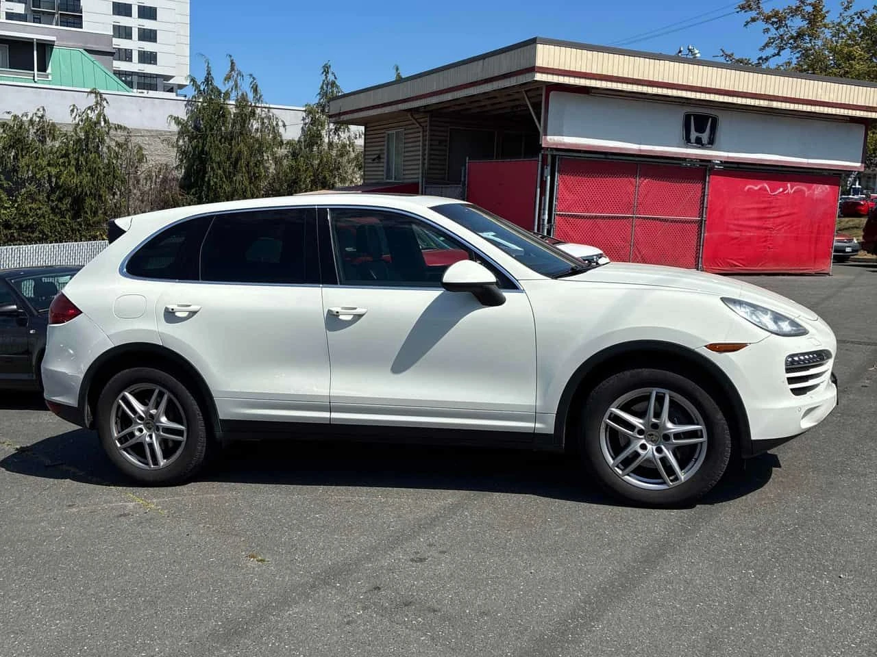 Porsche Cayenne * AWD 4dr * CARFAX * ЦЕНА ДО БГ, снимка 4 - Автомобили и джипове - 55342709