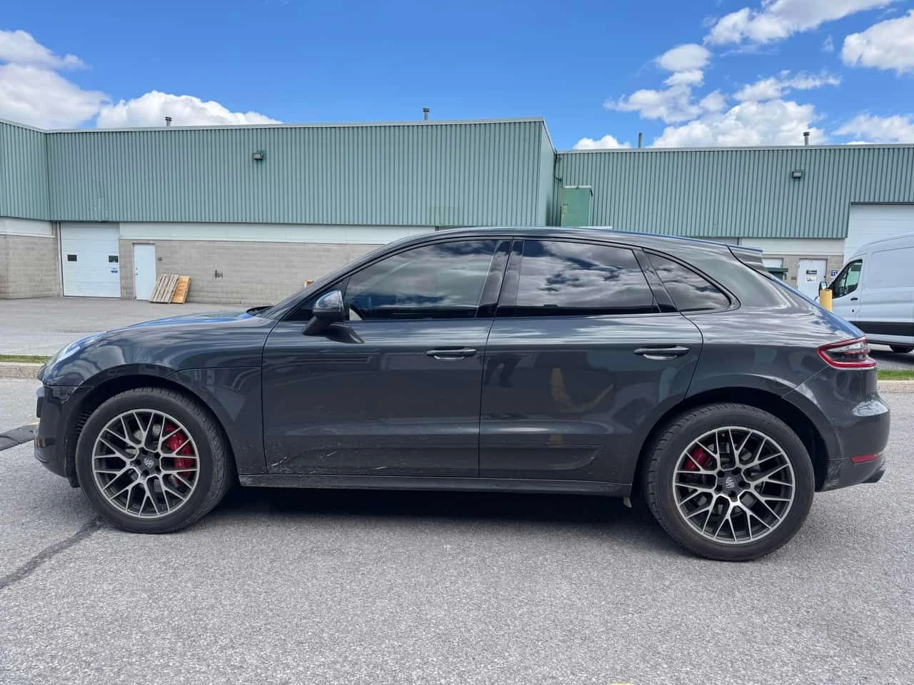 Porsche Macan  Turbo | ОБДУХВАНЕ | NAVI | MEMORY | АВТОКРЕДИТ , снимка 2 - Автомобили и джипове - 55373951