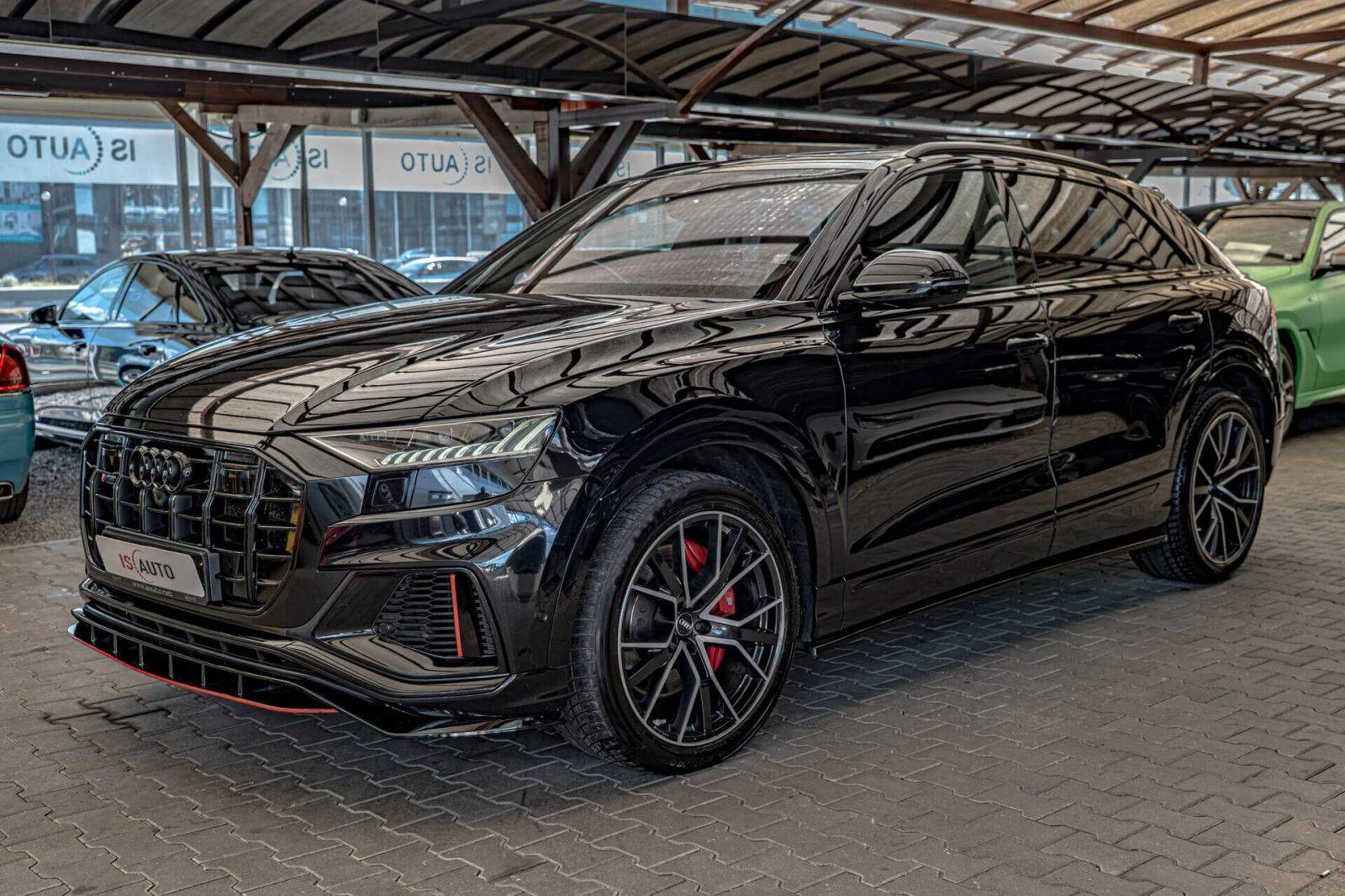 Audi SQ8 4.0TDI/Carbon/Bang&Olufsen/Камера 360/Pano/Distr./, снимка 3 - Автомобили и джипове - 55903500